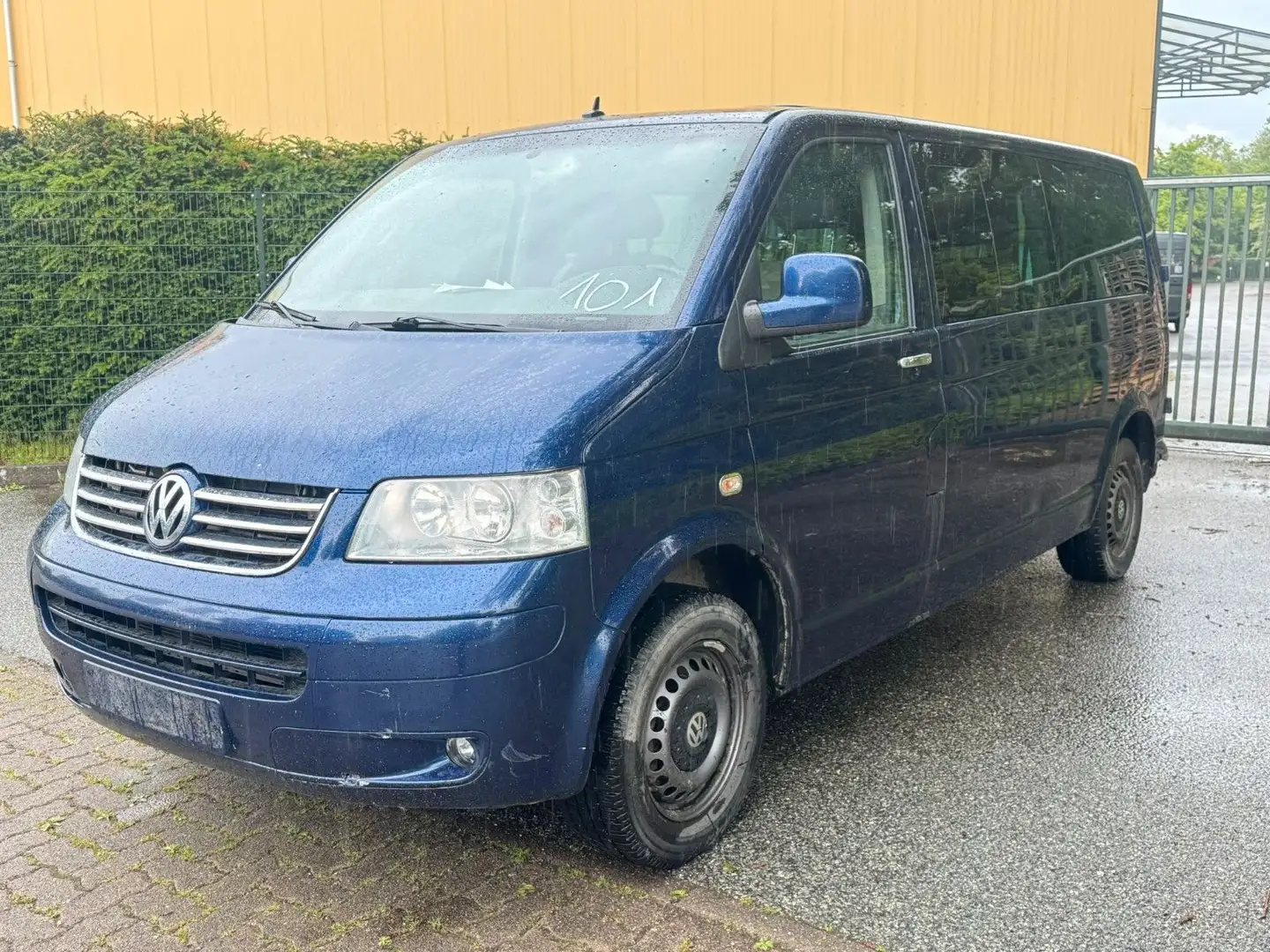 Volkswagen T5 Transporter Bus Caravelle Comfortline 4Motion Blau - 2