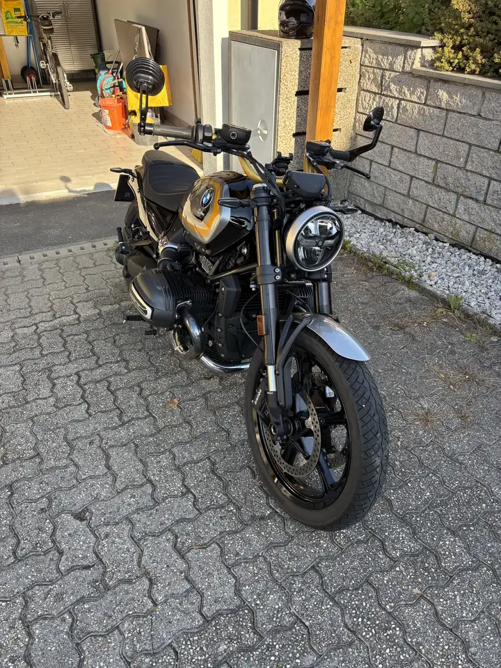 BMW R 12