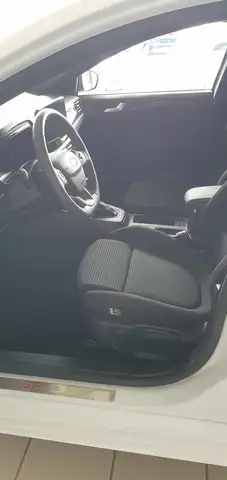 Ford Focus view 7