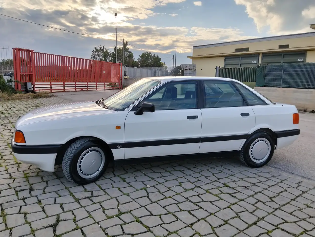 Audi 80 1.8 S cat., foto 3