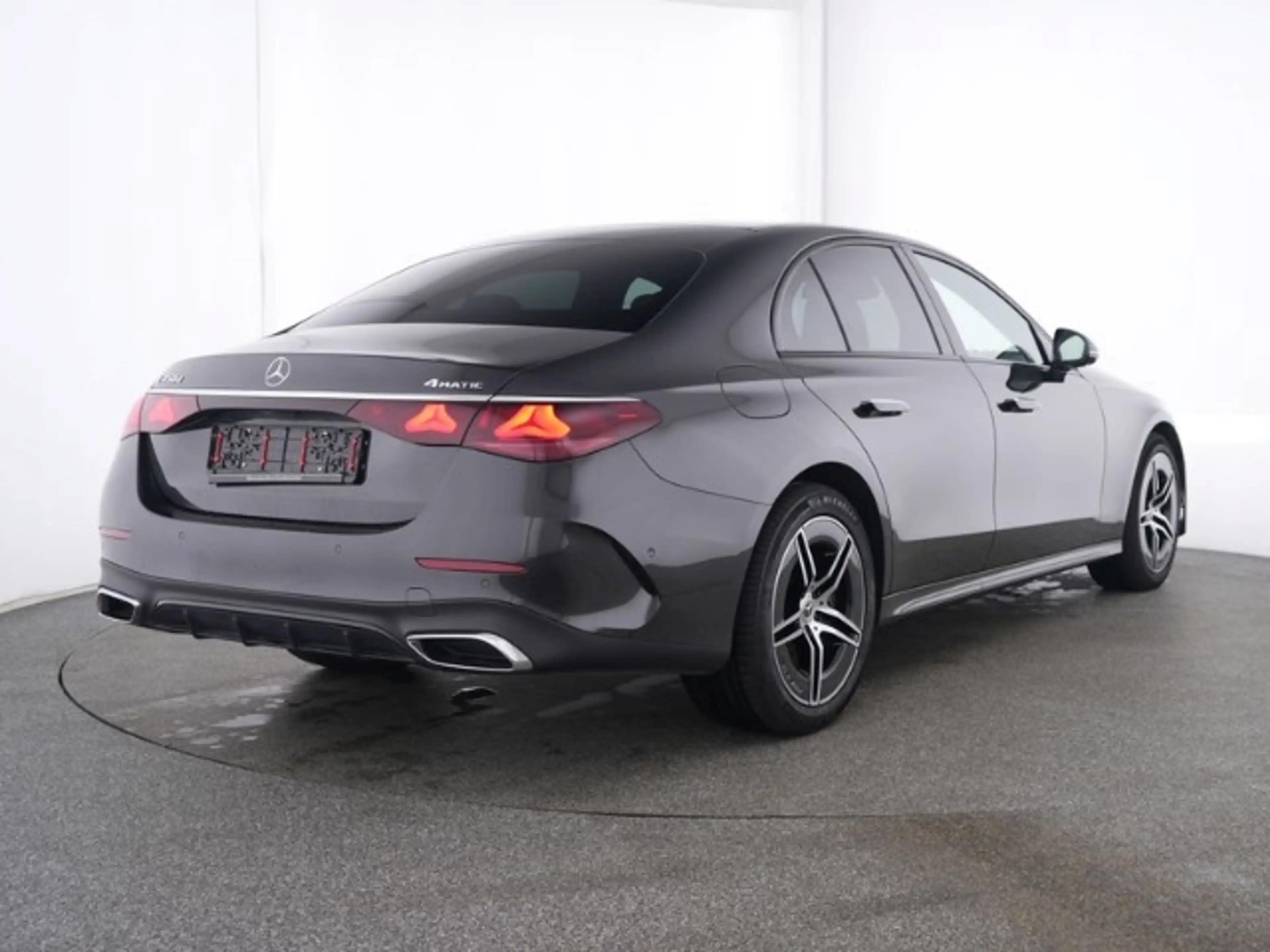 Mercedes-Benz E 450 d 4Matic AMG Line Premium+ Night Energizing+ — photo 3