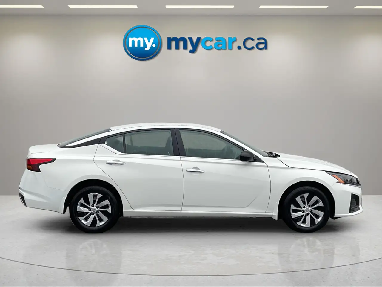 Nissan Altima photo Nissan Altima
