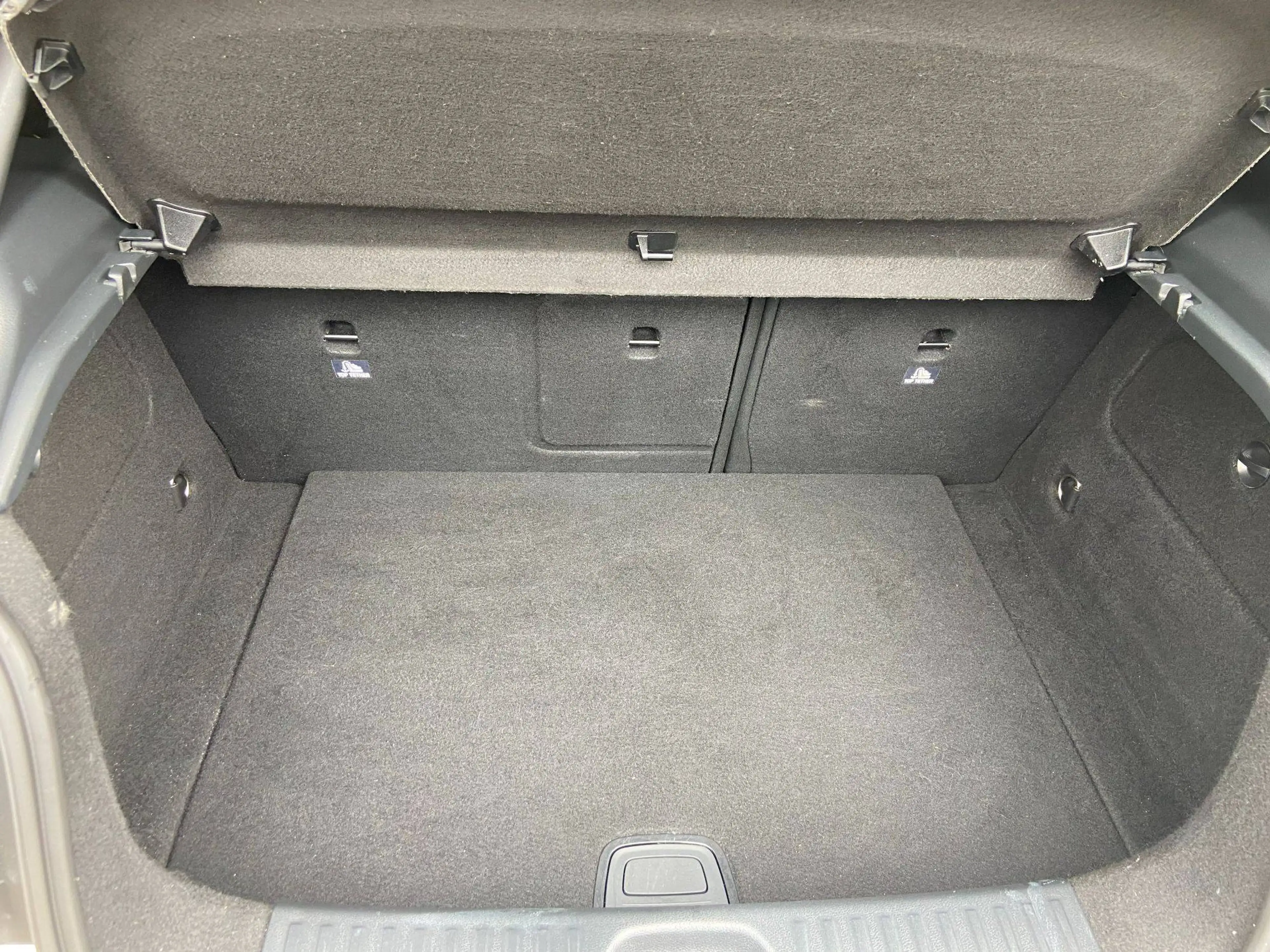 Mercedes-Benz A 220 A 220 CDI / d BlueEfficiency AMG-Line Kamera / Panorama /Aut./Schaltwippen/Sportsitze — photo 14