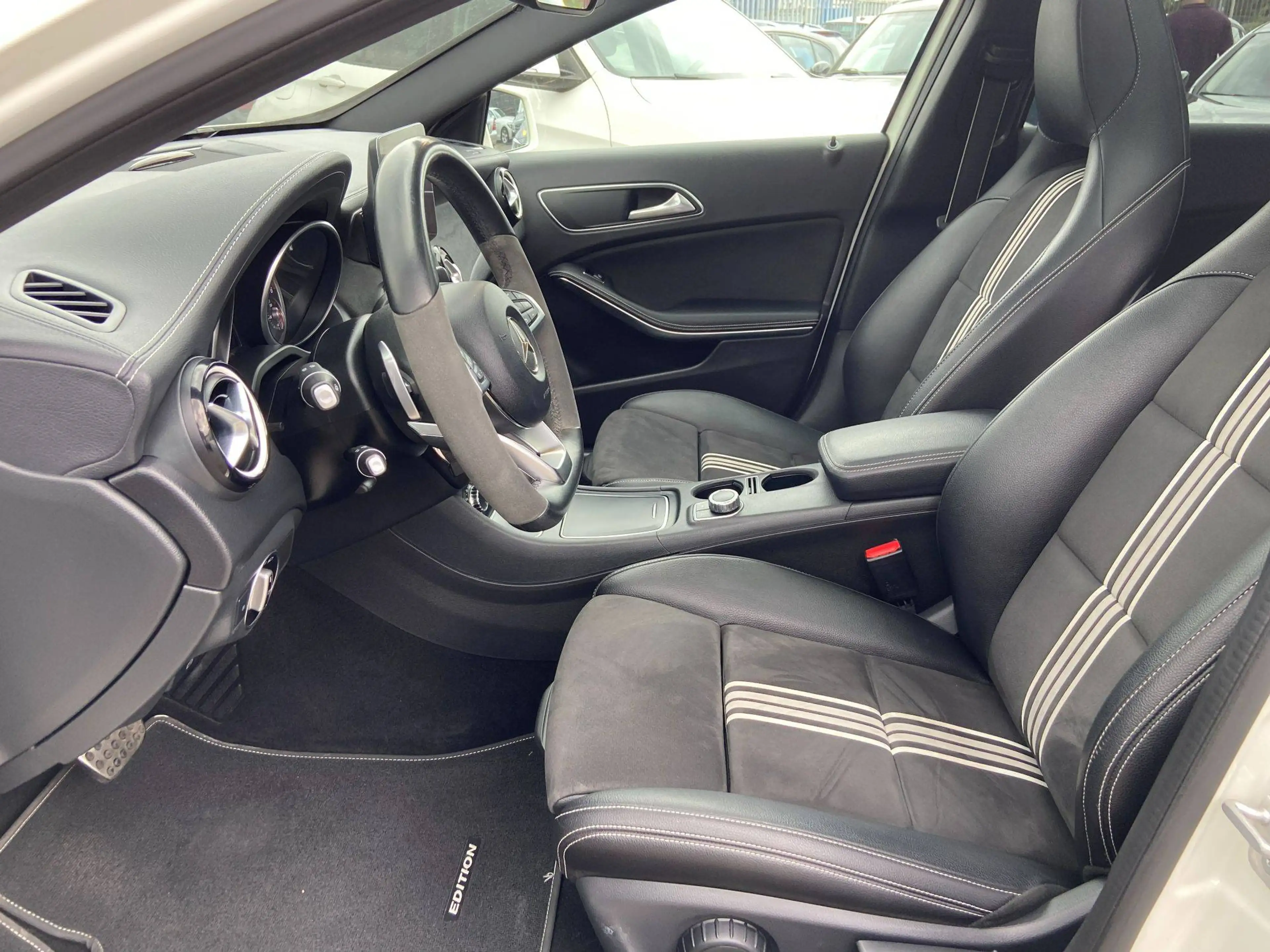 Mercedes-Benz A 220 A 220 CDI / d BlueEfficiency AMG-Line Kamera / Panorama /Aut./Schaltwippen/Sportsitze — photo 8