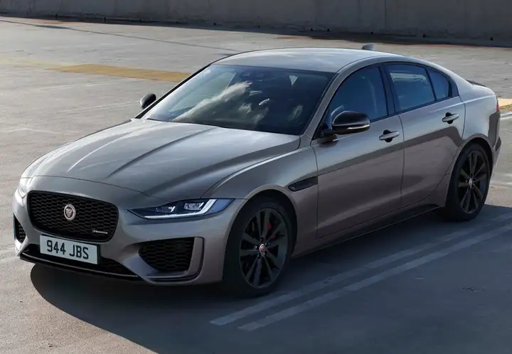 Jaguar XE 2.0 Diesel Prestige Aut AWD 2016, foto 2