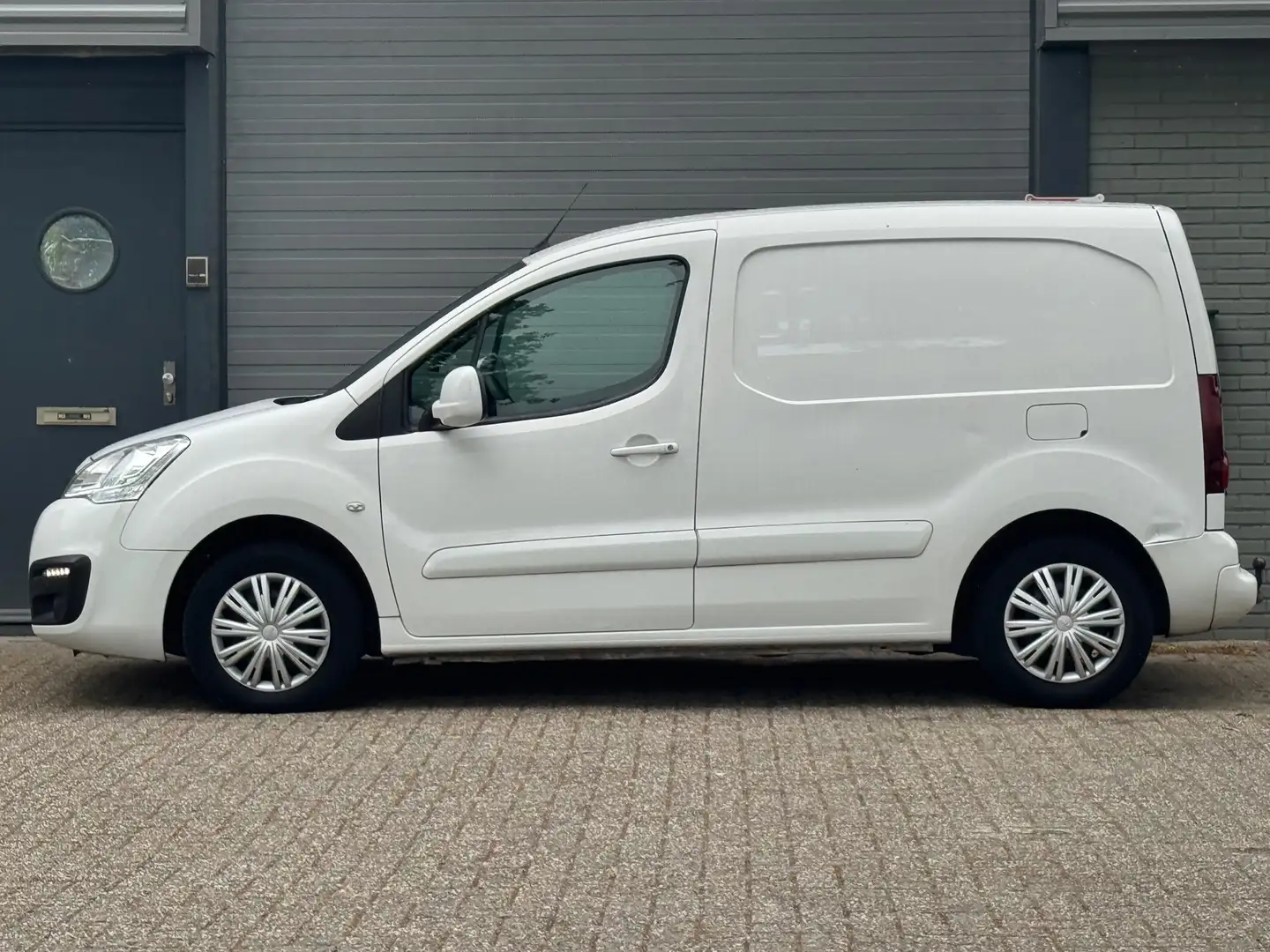 Peugeot Partner 120 1.6 BlueHDi 100 L1 Premium Pack S&S Automaat Wit - 2