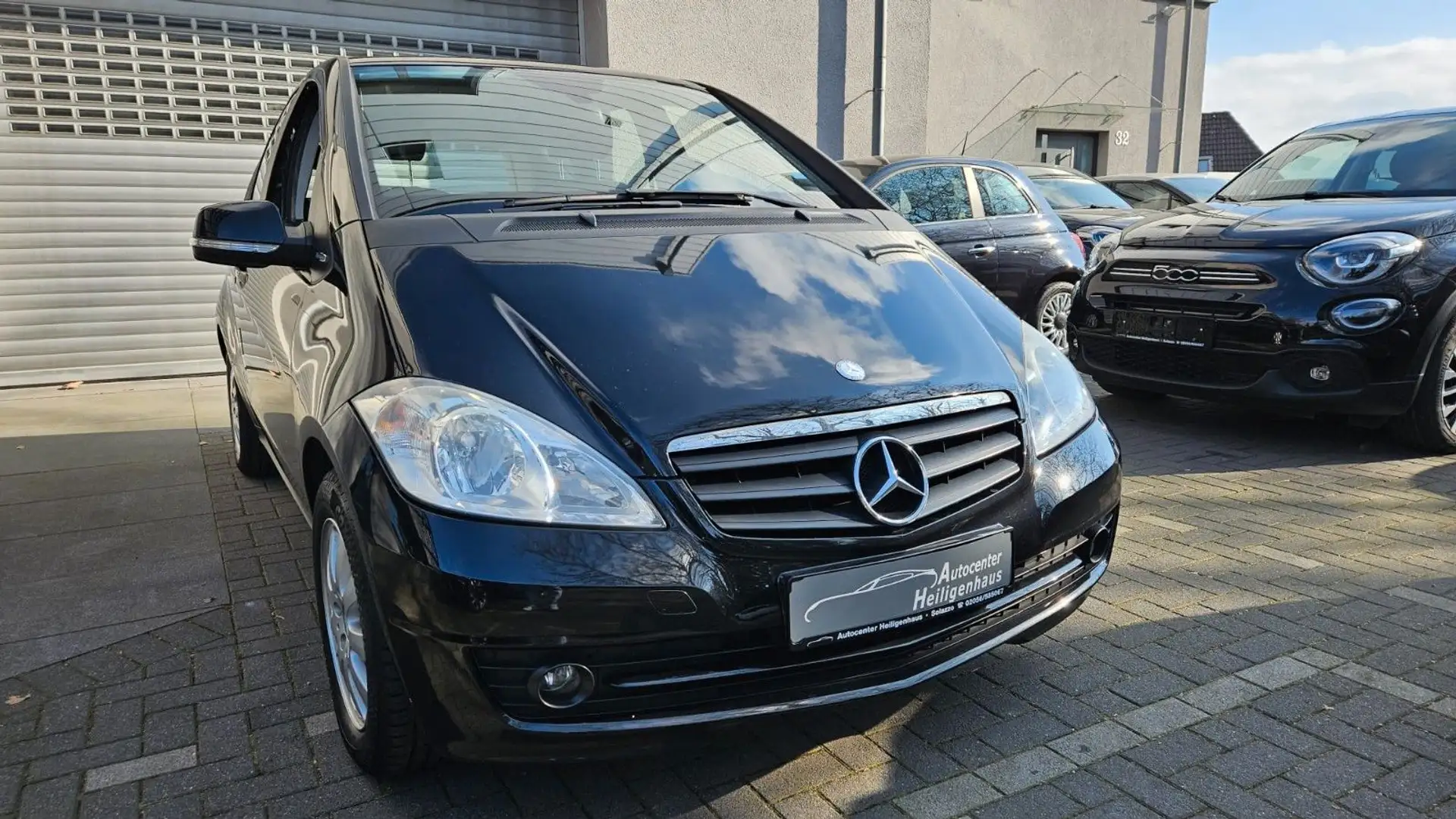 Mercedes-Benz A 160 A -Klasse A 160 Alu AHK Sitzheizung Schwarz - 1