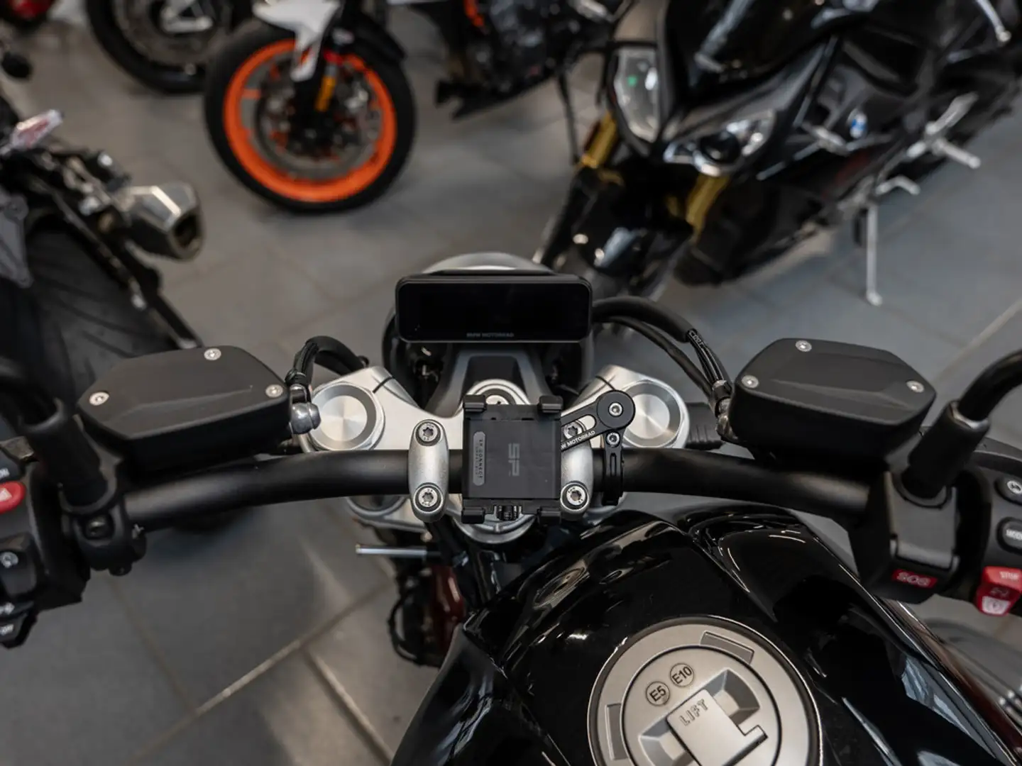 BMW R 12 Komfort Paket KOMFORT-P. GRIFFHEIZUNG Červená - 2