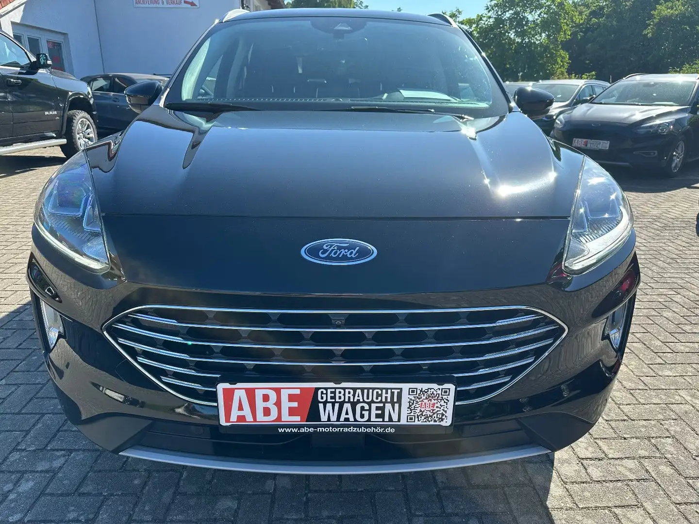Ford Kuga 1.5 EcoBlue Titanium LED Kamera BLIS DAB Schwarz - 2