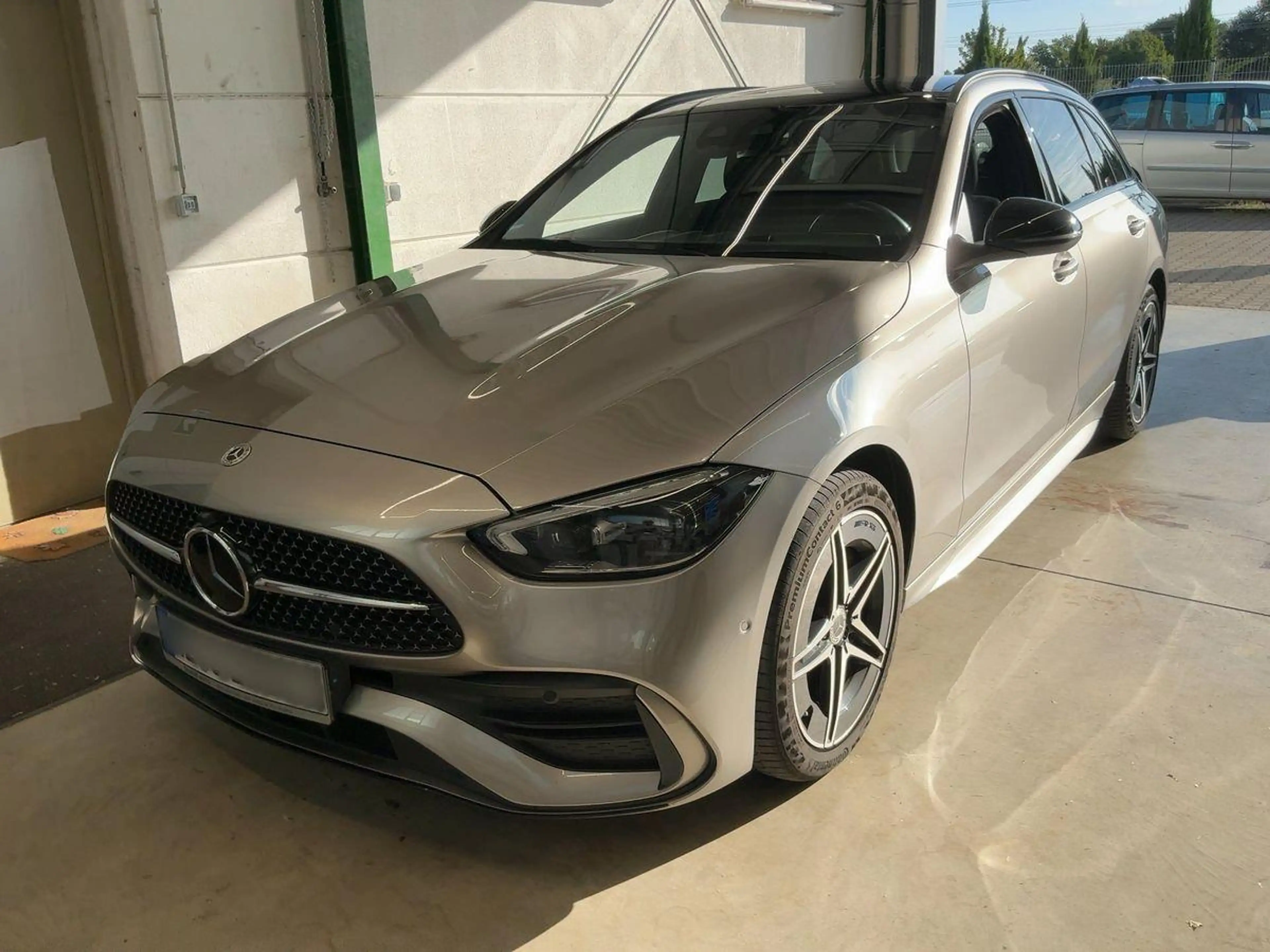 Mercedes-Benz C 300 e AMG Line Pano|Dealer onderh|Trekhaak|Burmester — photo 2