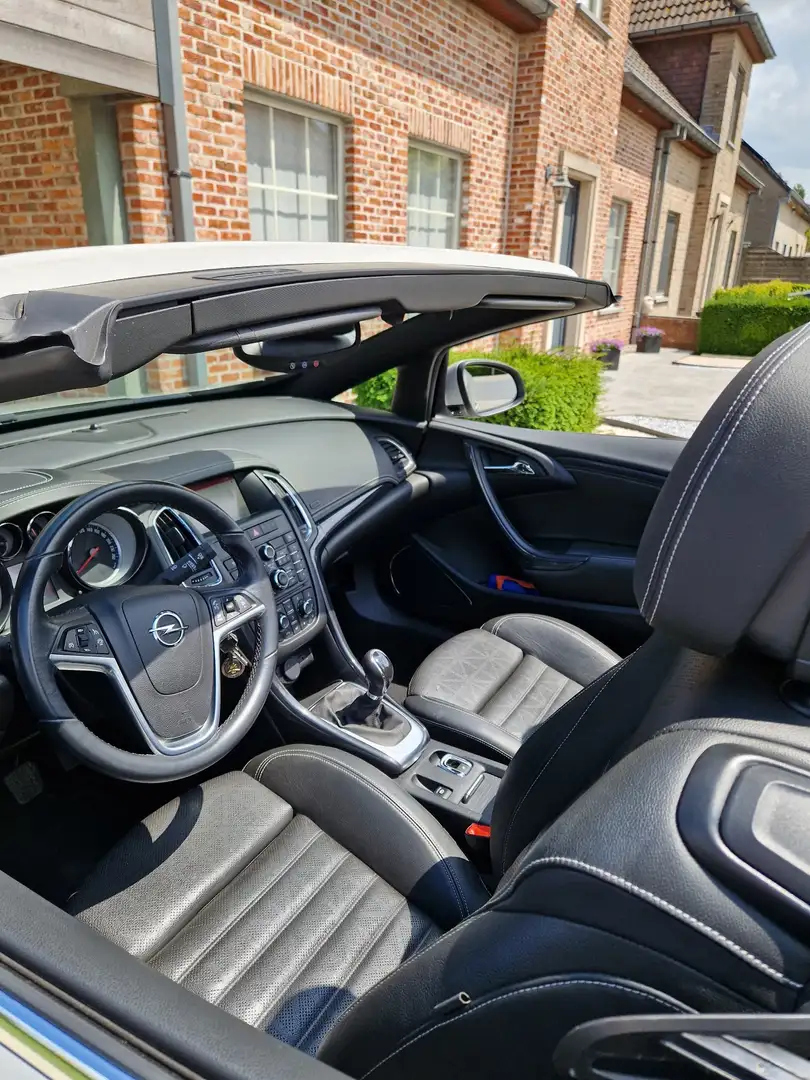 Opel Cascada 1.4 Turbo Start/Stop Ultimate - 1