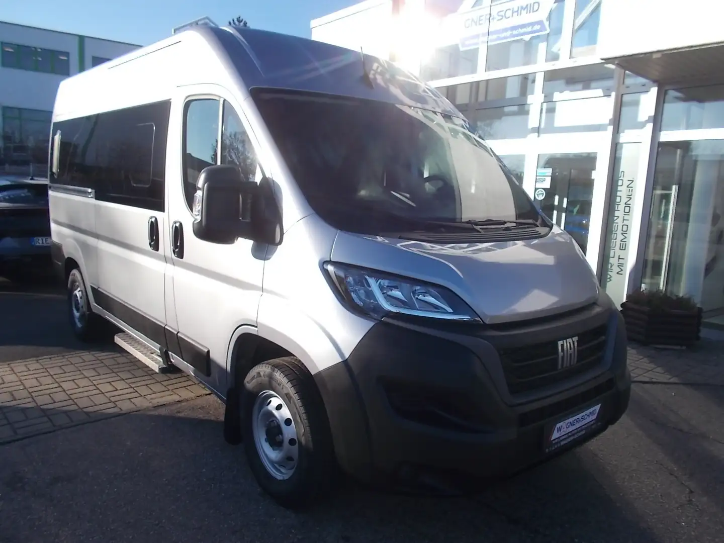 Fiat Ducato Kombi 33 L2H2 140 Multijet + 9 Sitzer Grau - 1