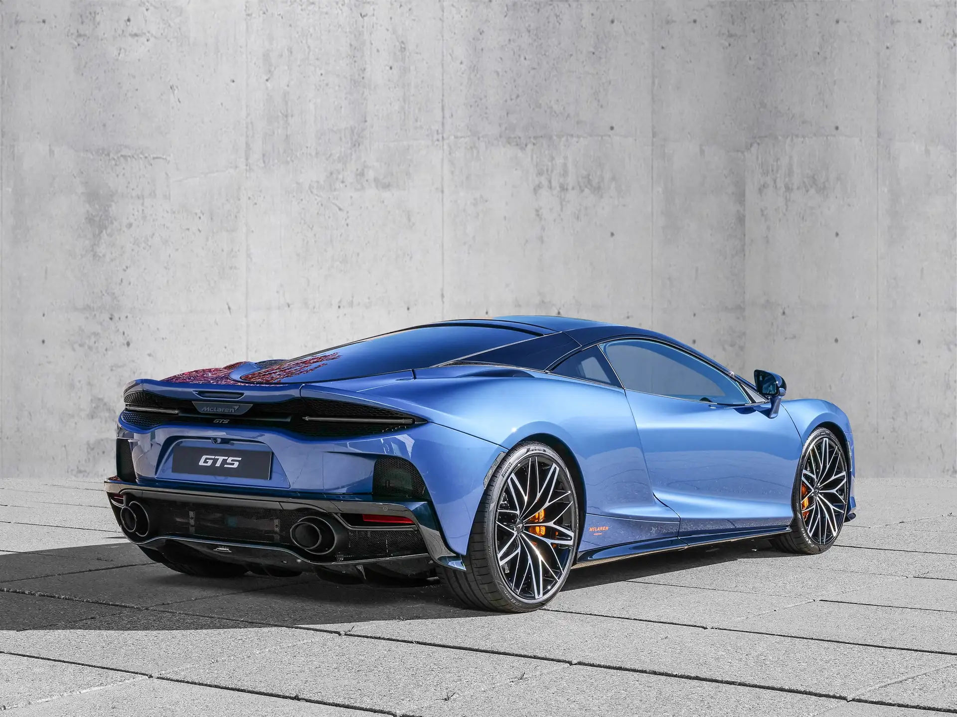 맥라렌 GTS 2026 파랑 사진 3