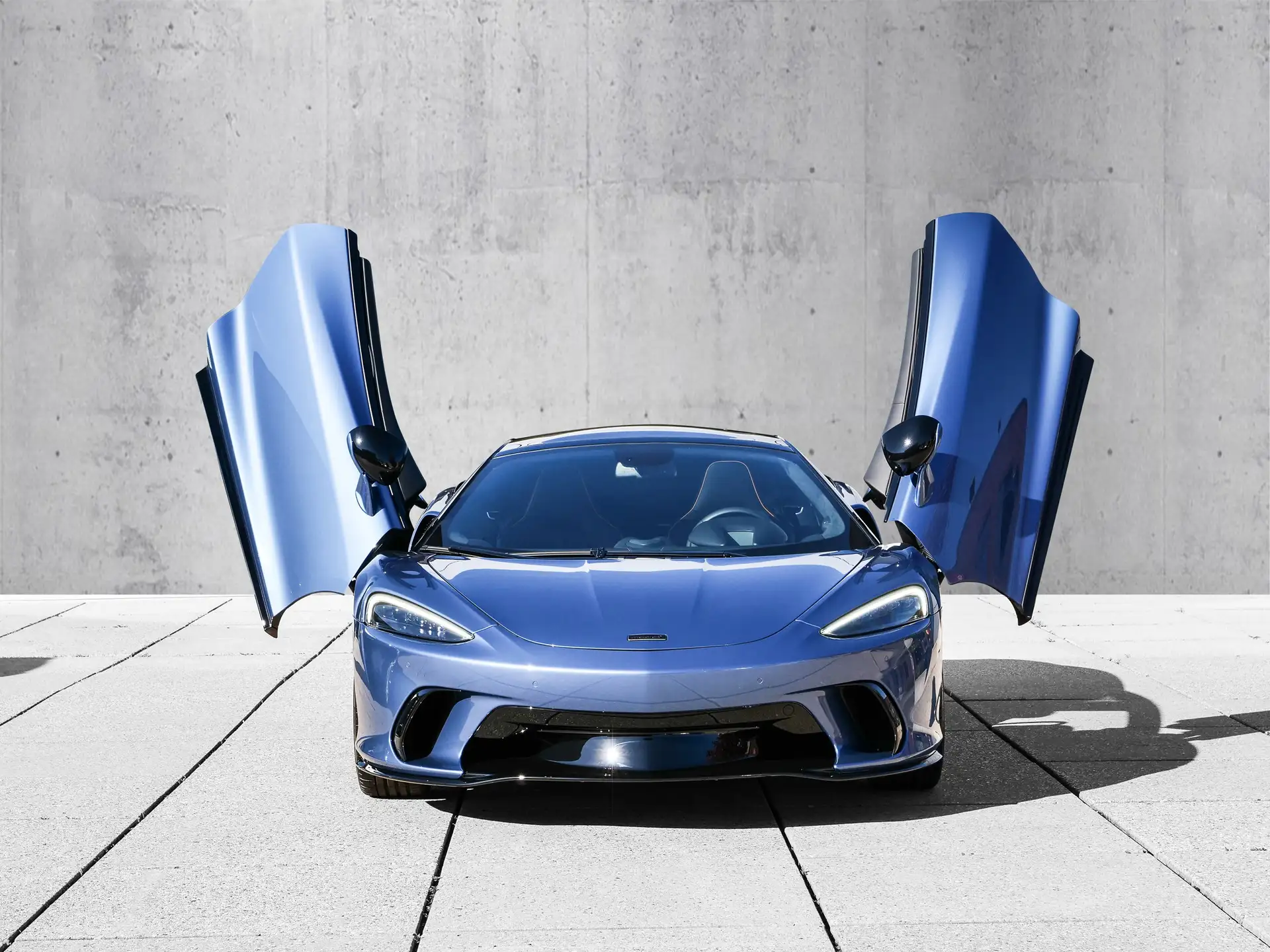 맥라렌 GTS 2026 파랑 사진 7