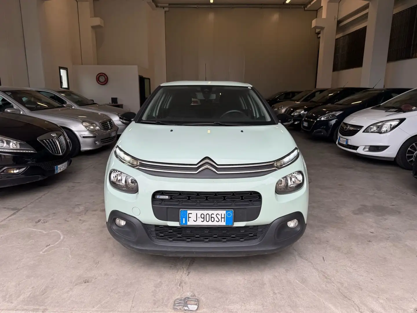 Citroen C3 1.2 puretech Shine Gpl 82cv - 1