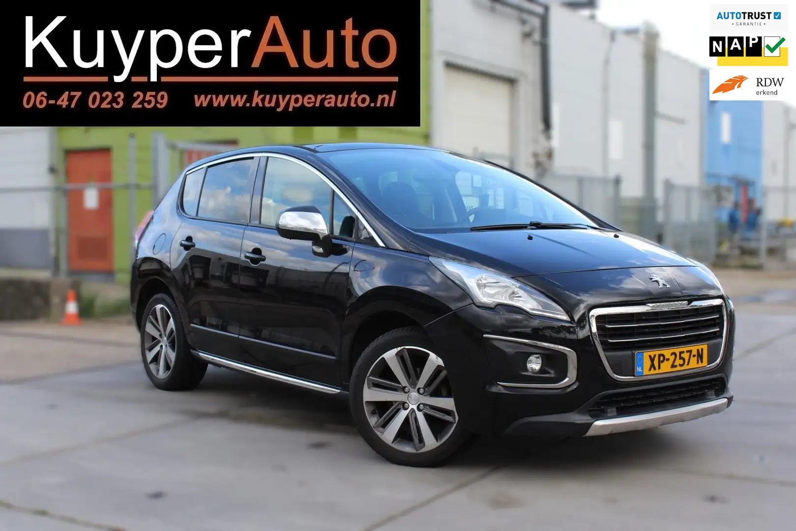 Peugeot 3008 1.2 PureTech Allure panorama camera navi multimedi Zwart - 1