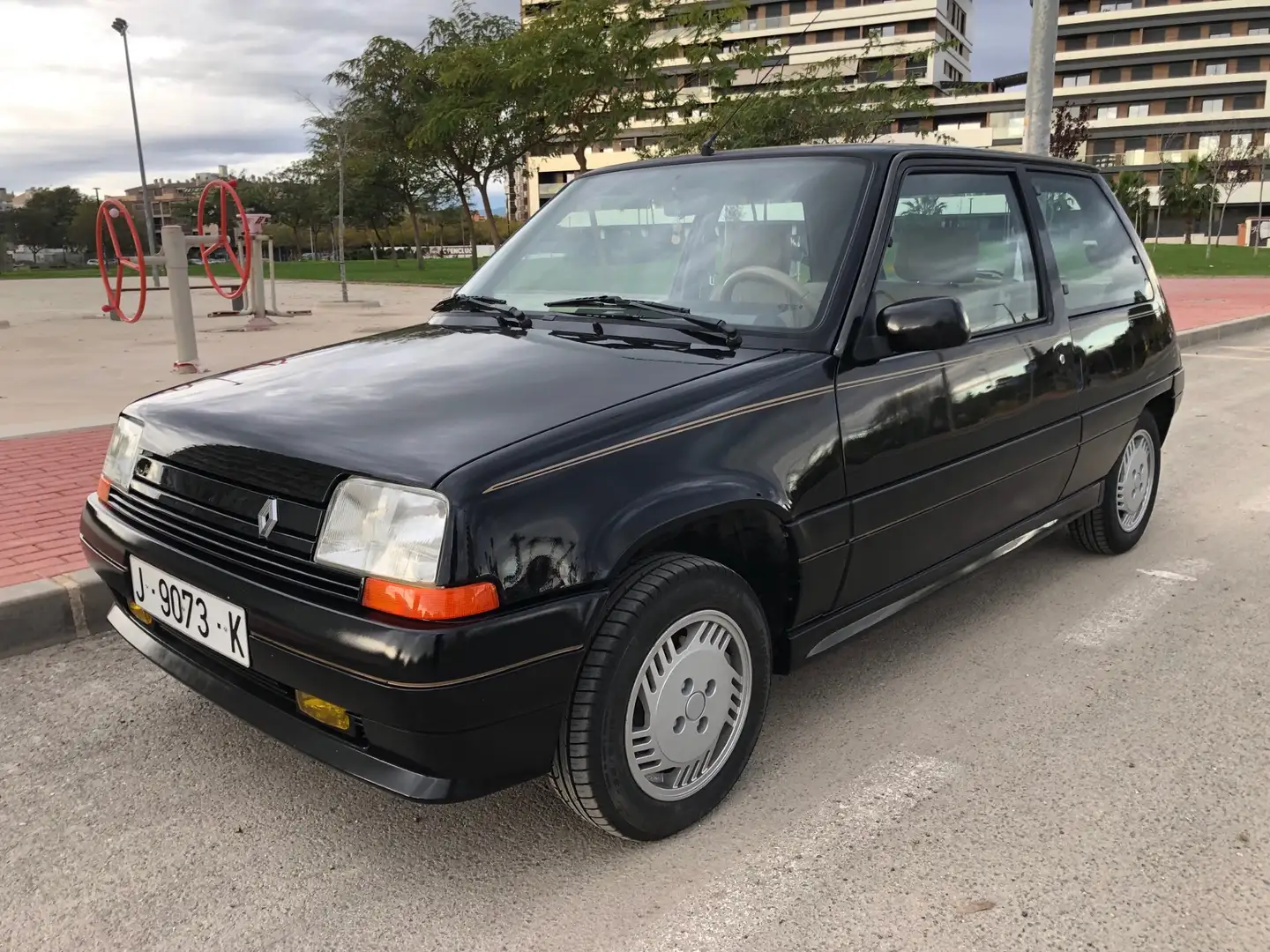 Renault Super 5 baccara - 1