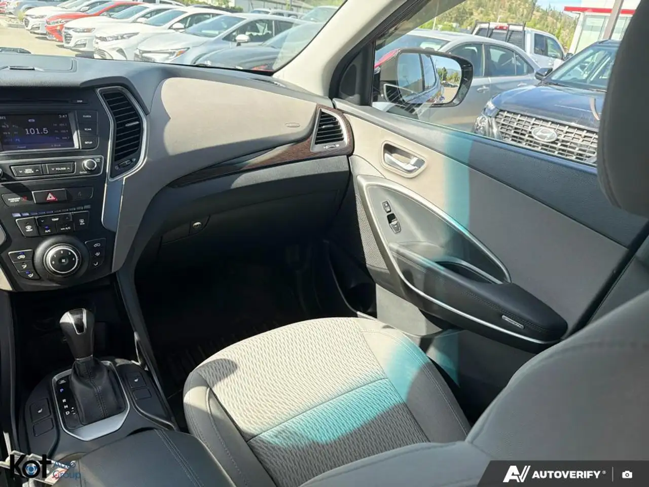 Hyundai SANTA FE снимка Hyundai SANTA FE