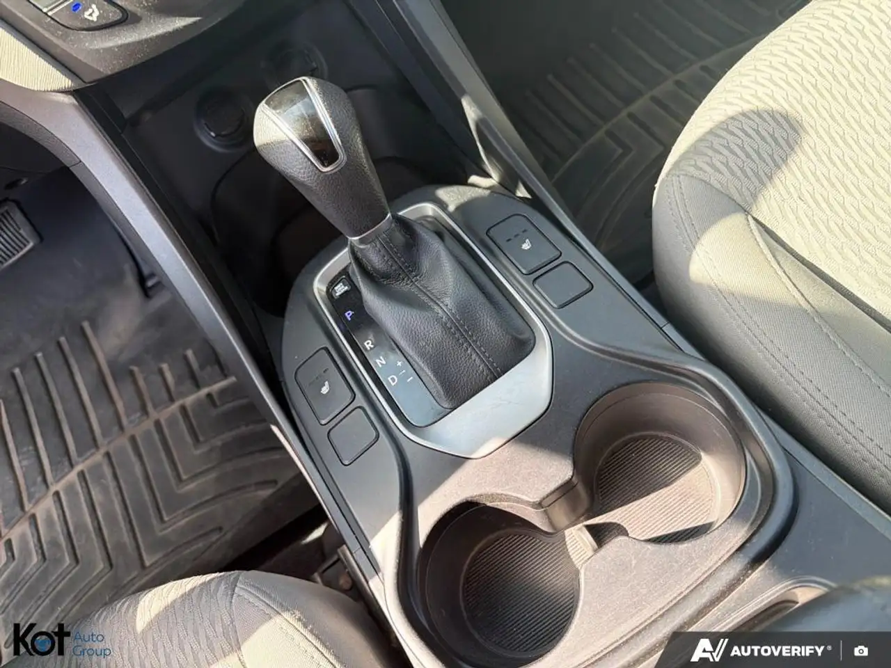 Hyundai SANTA FE снимка Hyundai SANTA FE