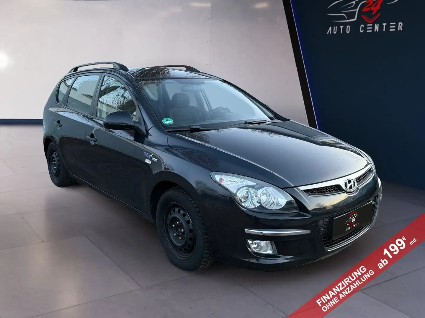 Hyundai i30 CW 1.6 CRDi Comfort Schwarz - 1