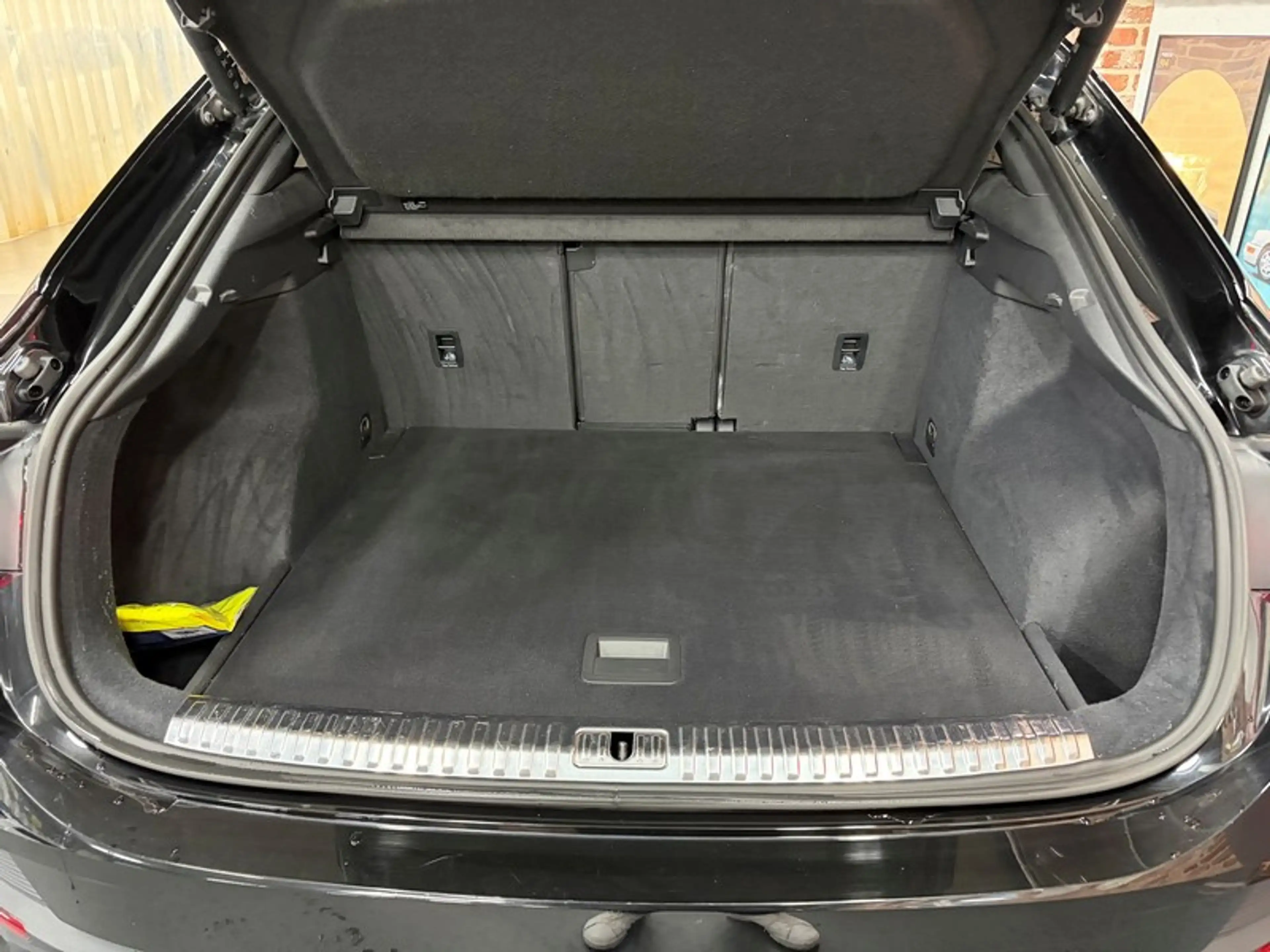 Audi Q3 Q3 35 TFSi 150cv Auto S-LINE — photo 7
