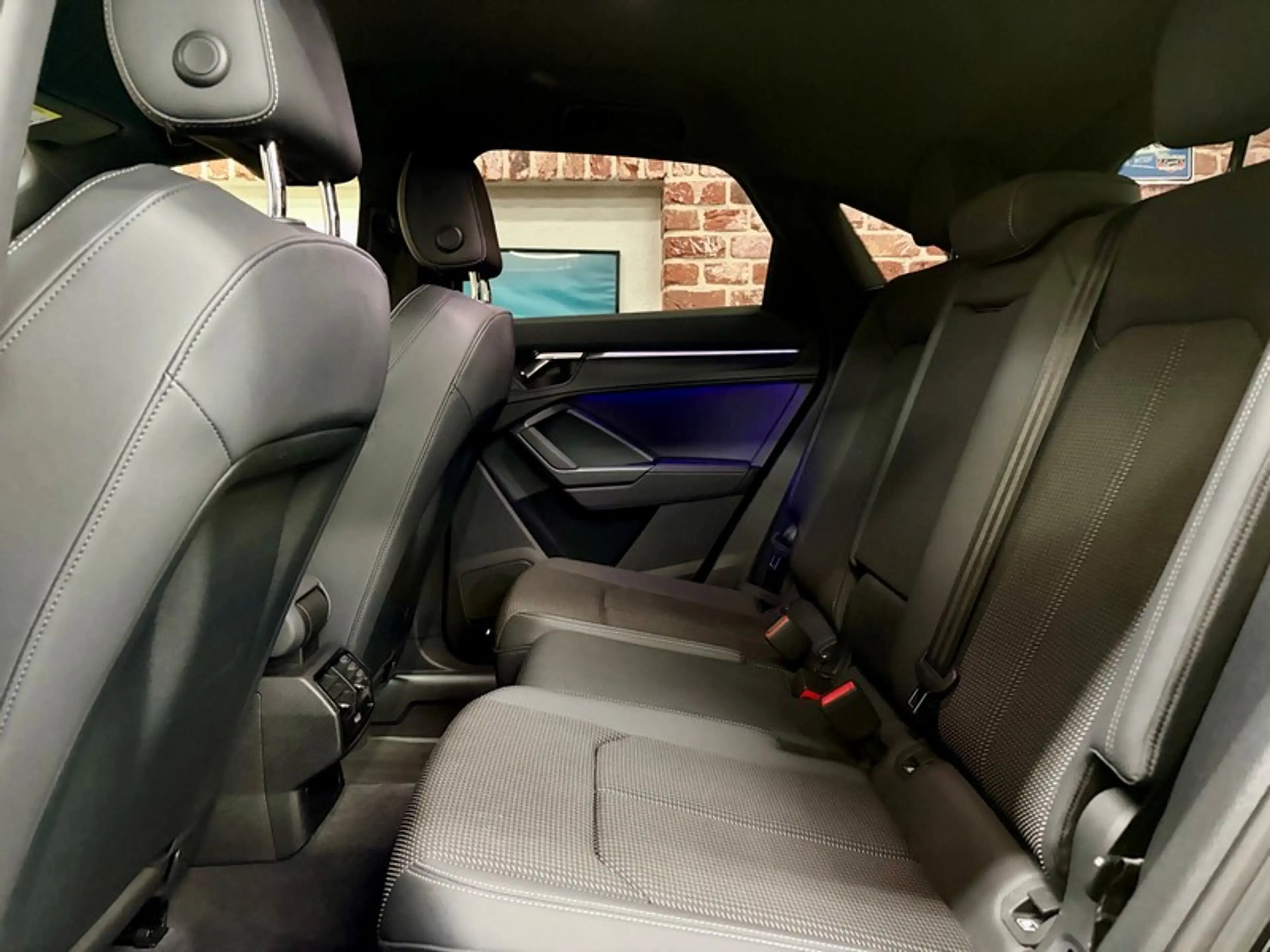 Audi Q3 Q3 35 TFSi 150cv Auto S-LINE — photo 6