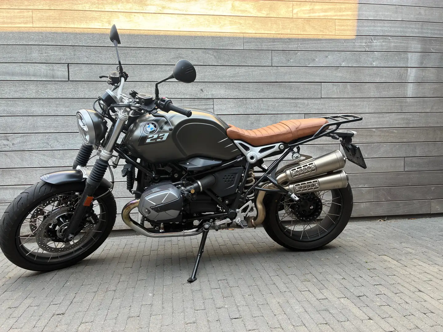 BMW R nineT scrambler Argent - 1