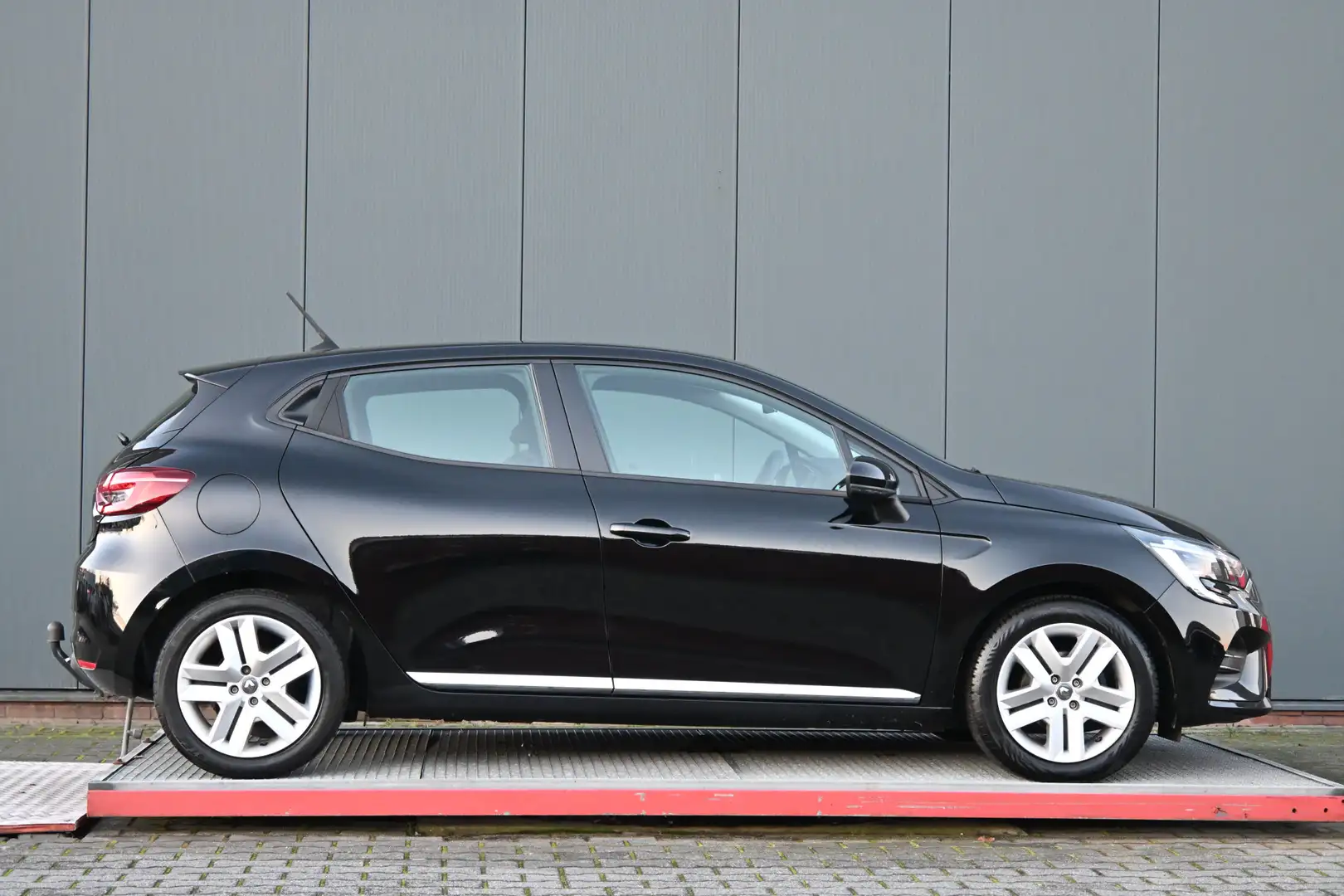 Renault Clio 1.0 TCe Zen trekhaak stoelverwarming Zwart - 2
