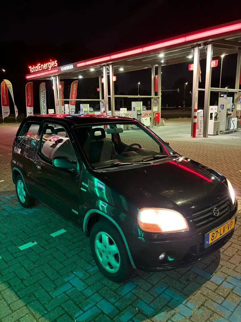 Suzuki Ignis Negro - 1