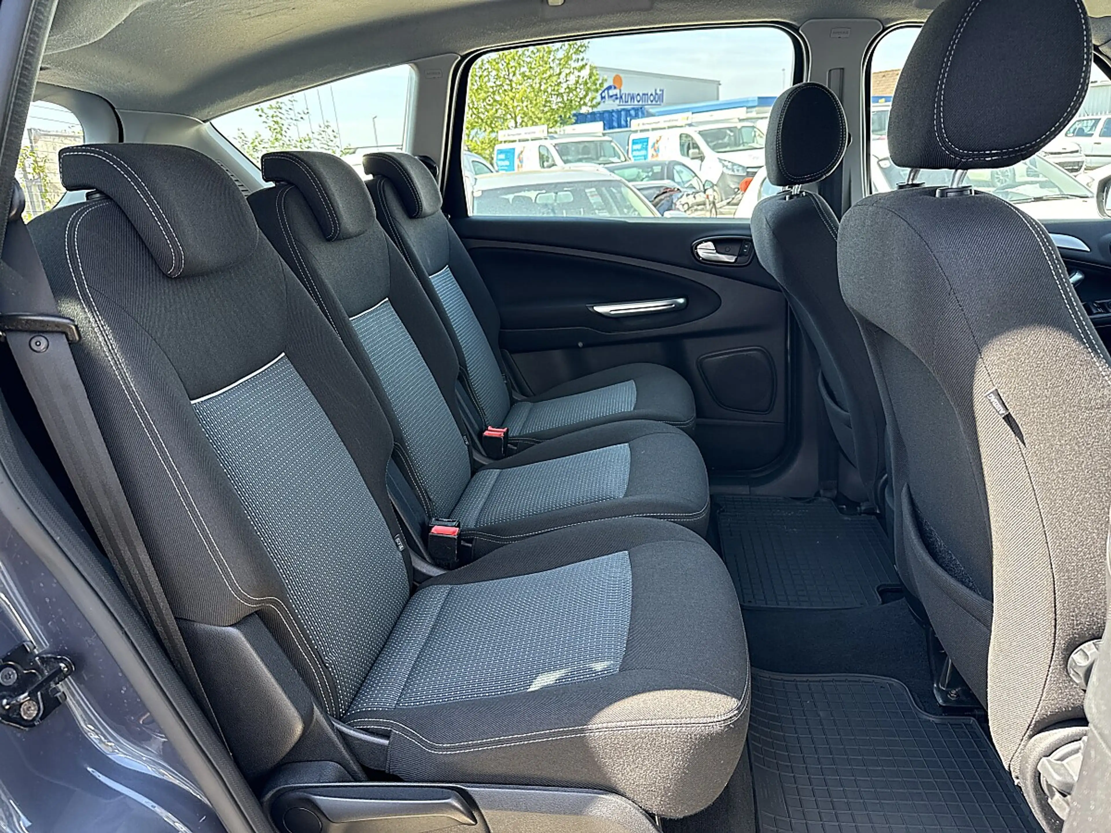 Ford S-Max S-MAX Trend 2,0 TDCi DPF — photo 15