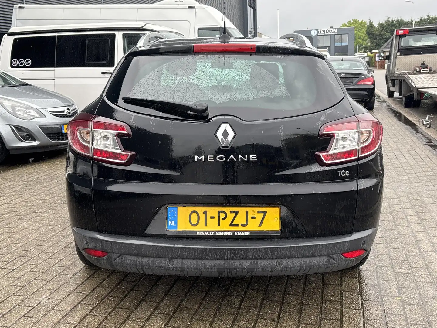 Renault Megane Estate 1.4 TCe Bose | 1/2 Leder | Cruise | Climate Zwart - 2