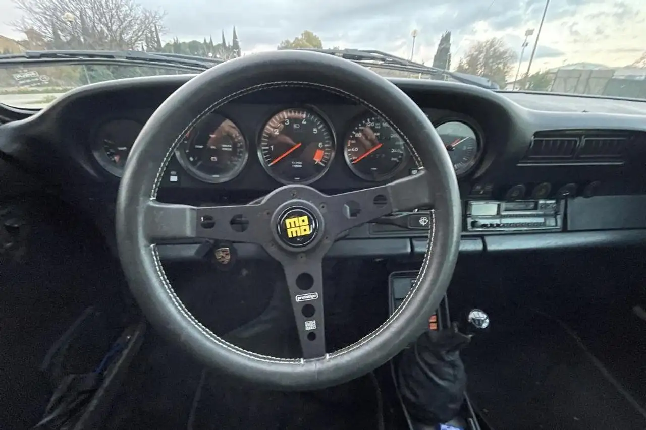 Porsche 911 Carrera 3,2 Targa 1985, foto 8