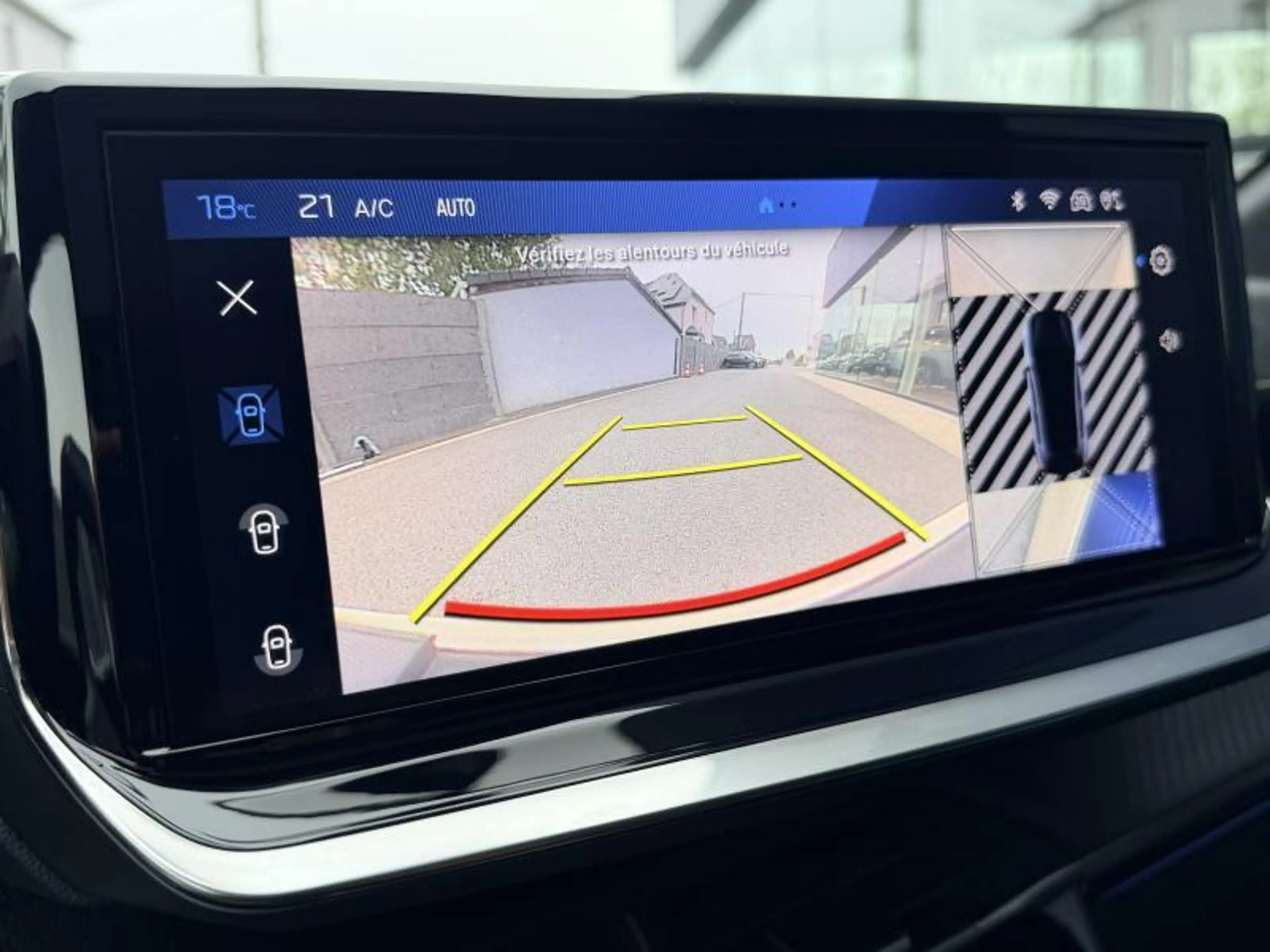 Peugeot 208 Electrique 156Ch - GT - Alcantara - GPS - Carplay/ — photo 12