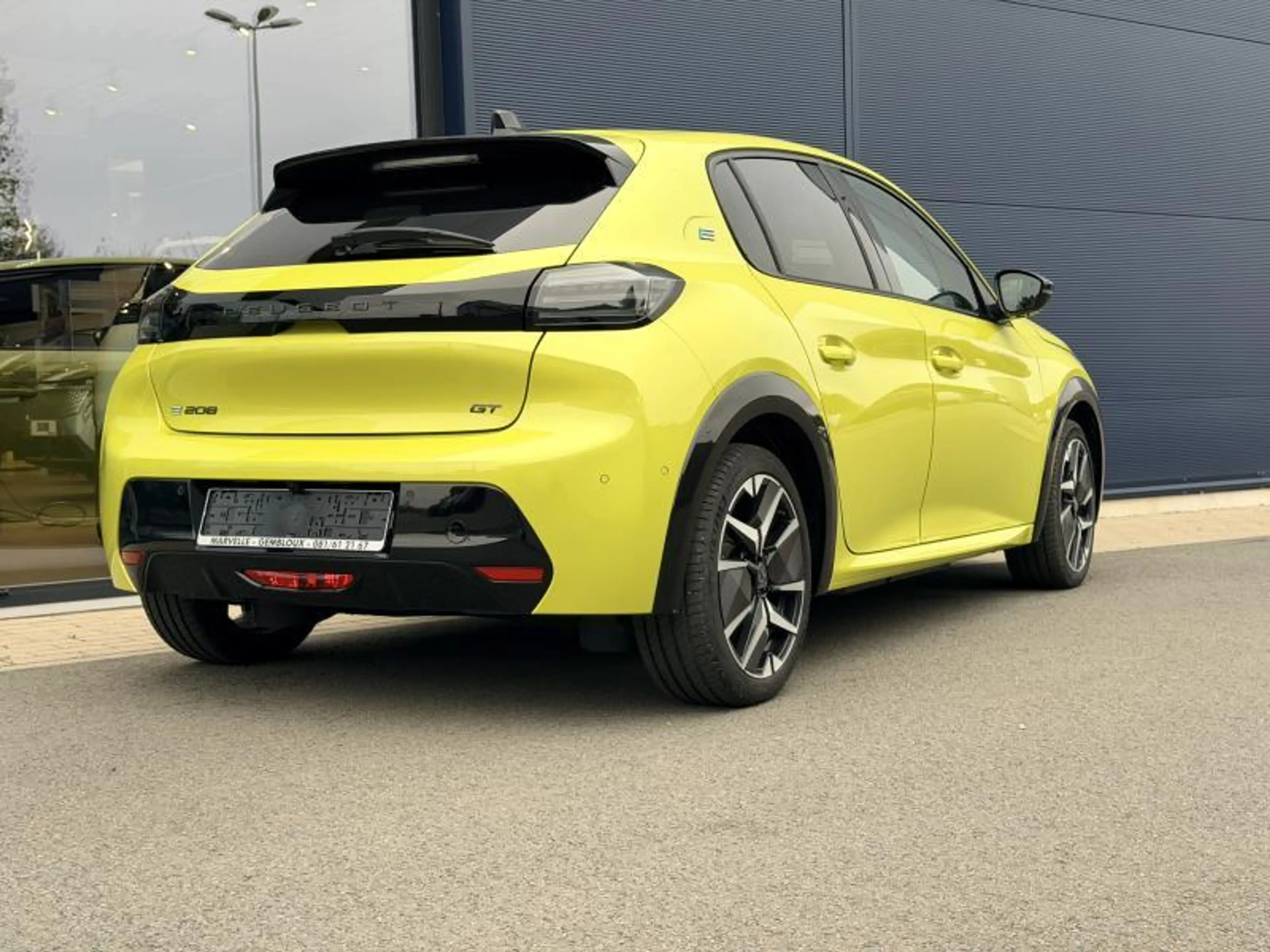 Peugeot 208 Electrique 156Ch - GT - Alcantara - GPS - Carplay/ — photo 4