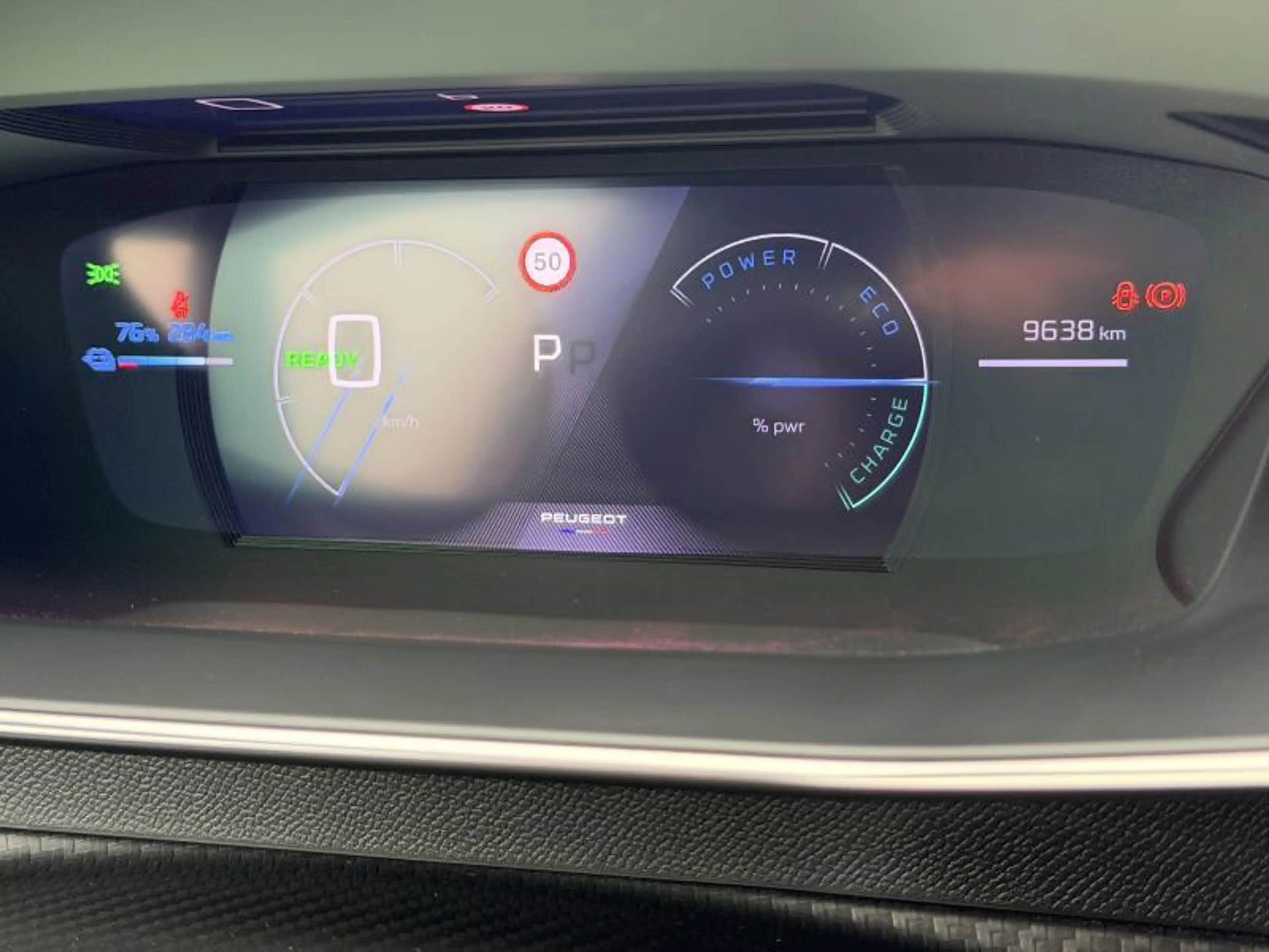 Peugeot 208 Electrique 156Ch - GT - Alcantara - GPS - Carplay/ — photo 8