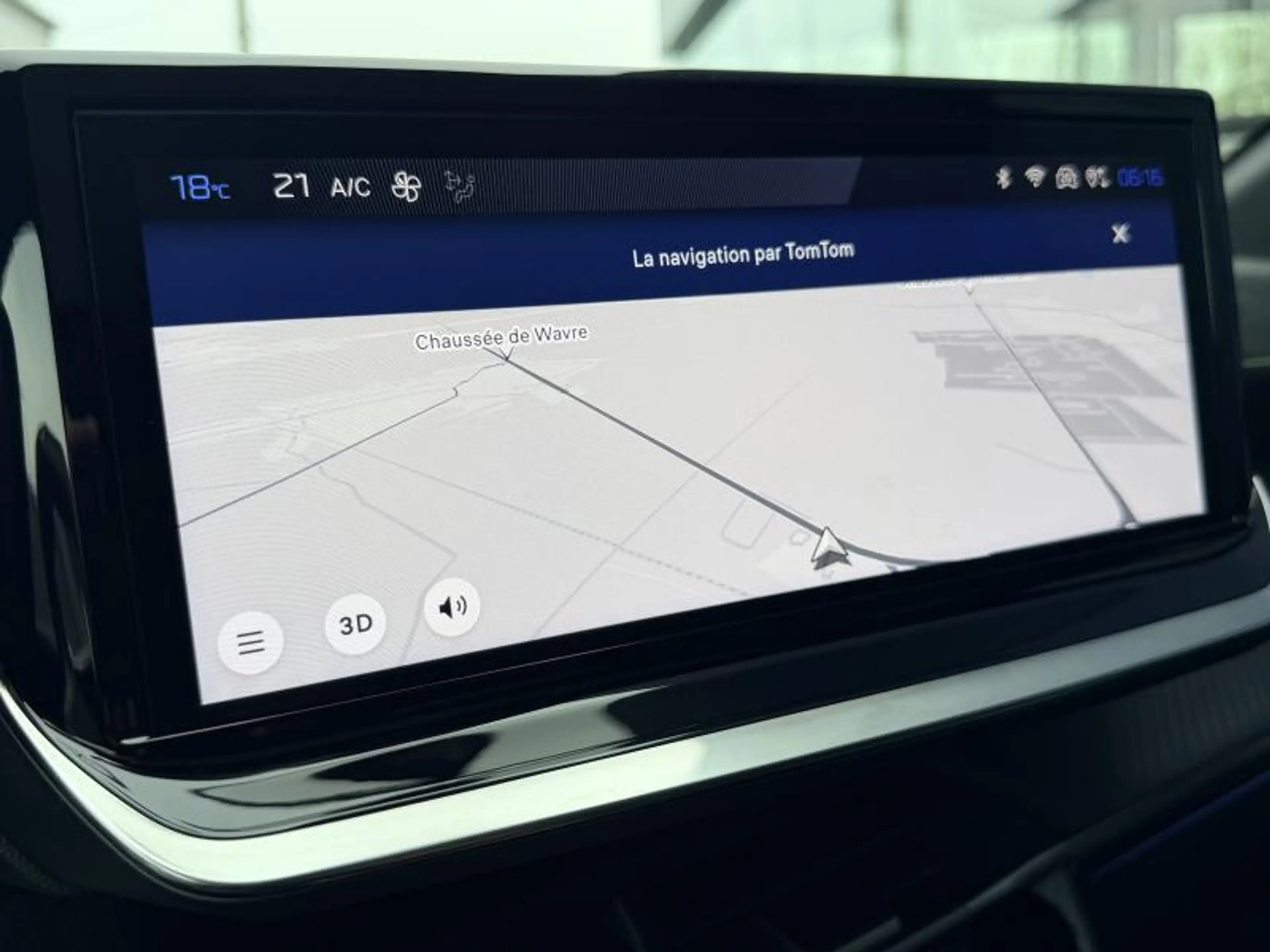 Peugeot 208 Electrique 156Ch - GT - Alcantara - GPS - Carplay/ — photo 10