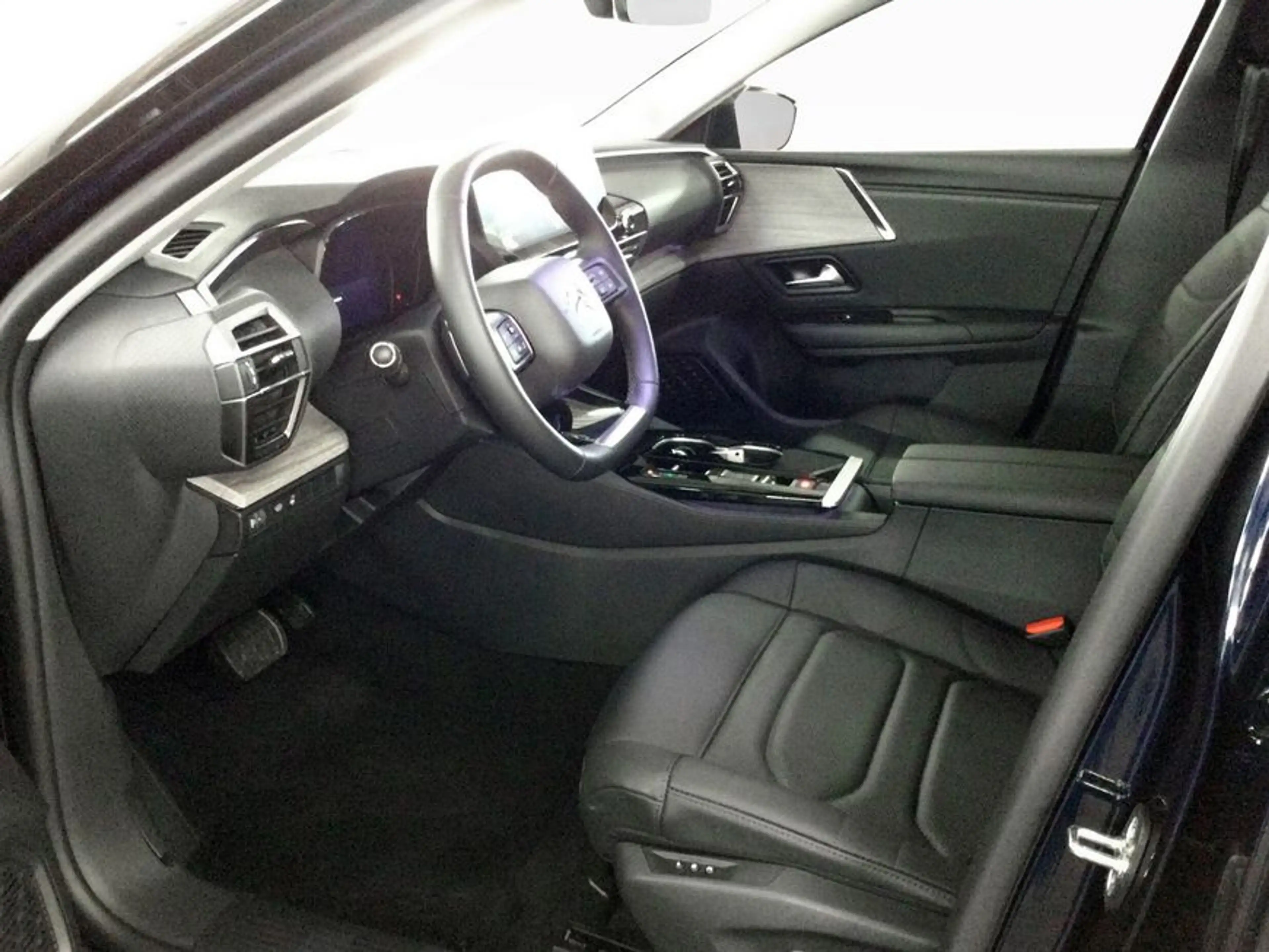 Citroen C5 X Hybrid 136 ë-DSC6 PLUS 100 kW, 5-türig — photo 6
