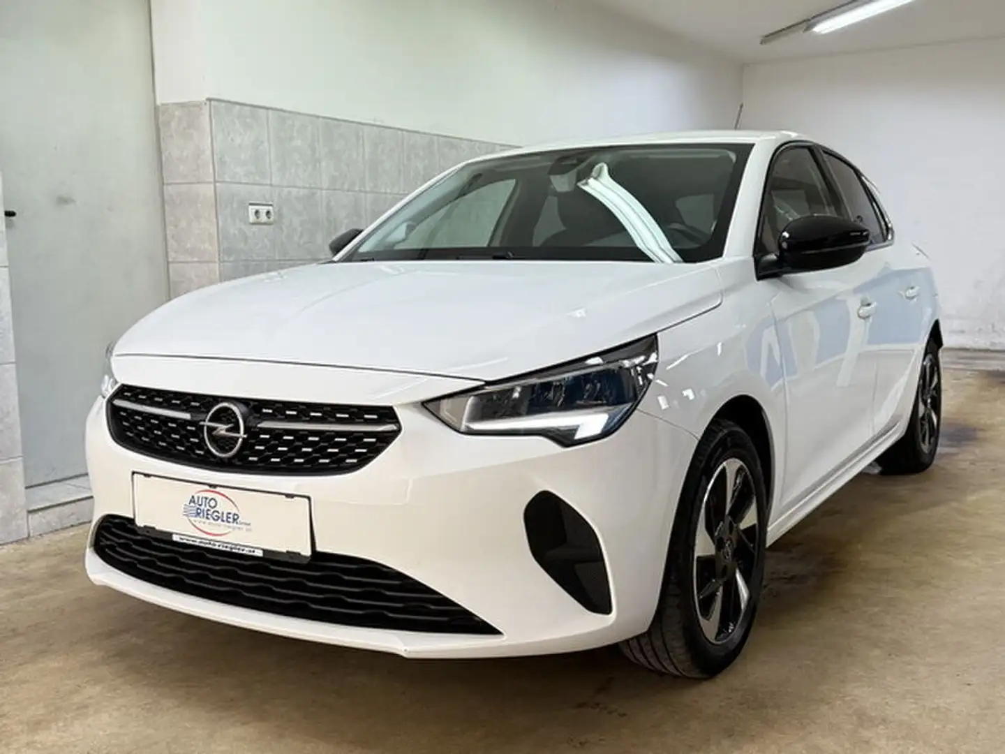 Opel Corsa e Elegance ''LED-Virtual-180°Kamera-Alu'' Weiß - 1