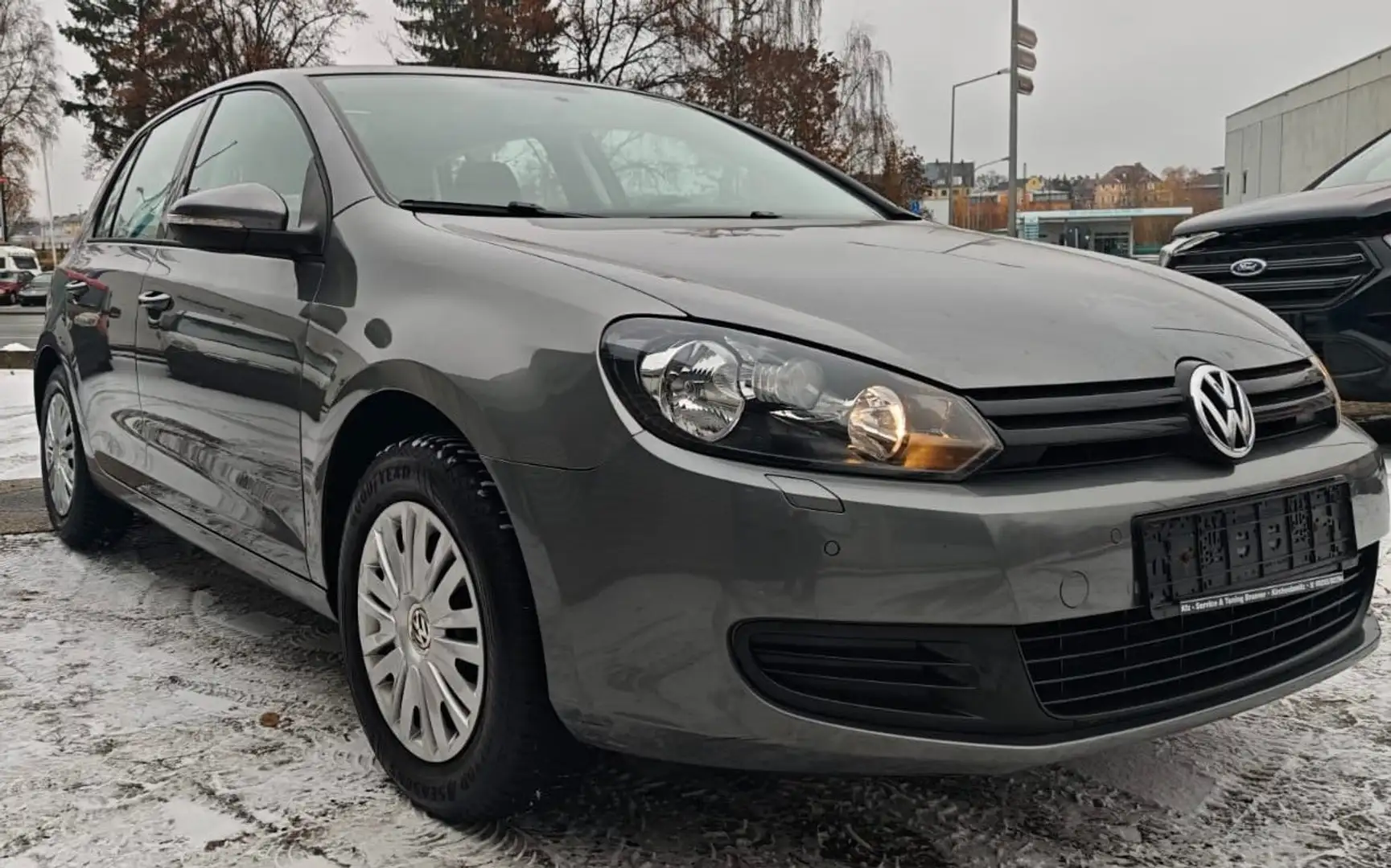 Volkswagen Golf Trendline Grau - 2