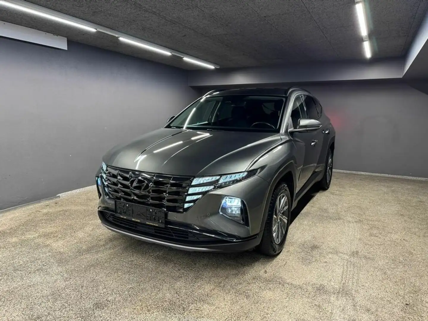 Hyundai TUCSON Trend Hybrid 2WD Gris - 1