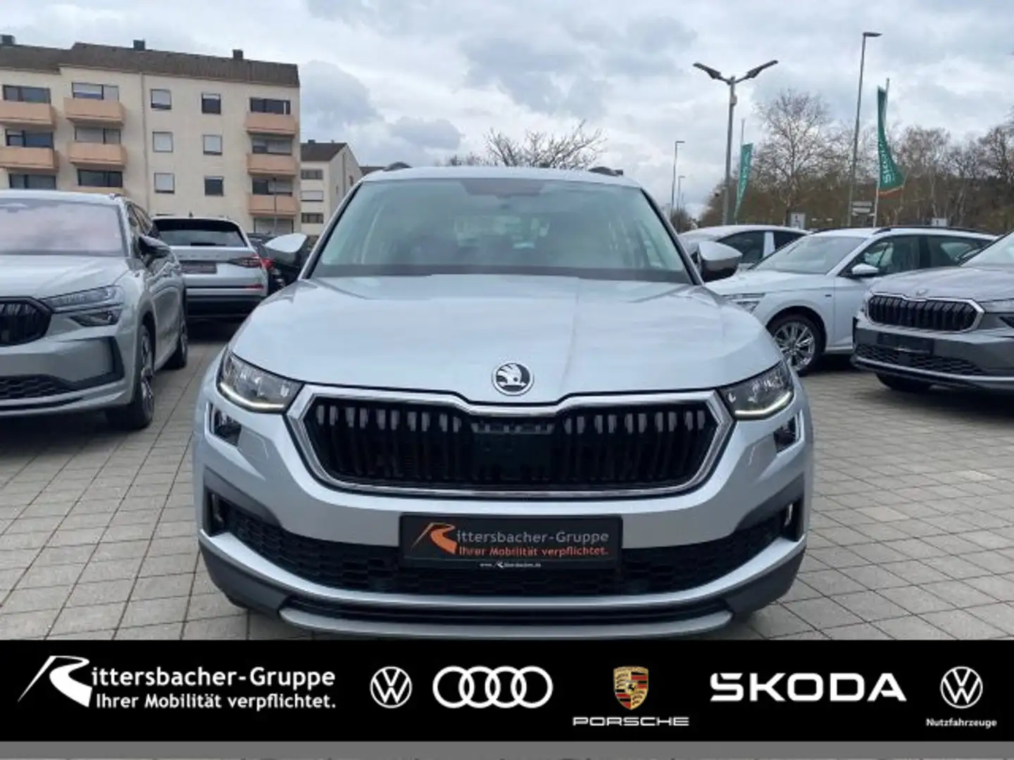 Skoda Kodiaq 2.0 TDI DSG Ambition AHK Parksens h. Silber - 1