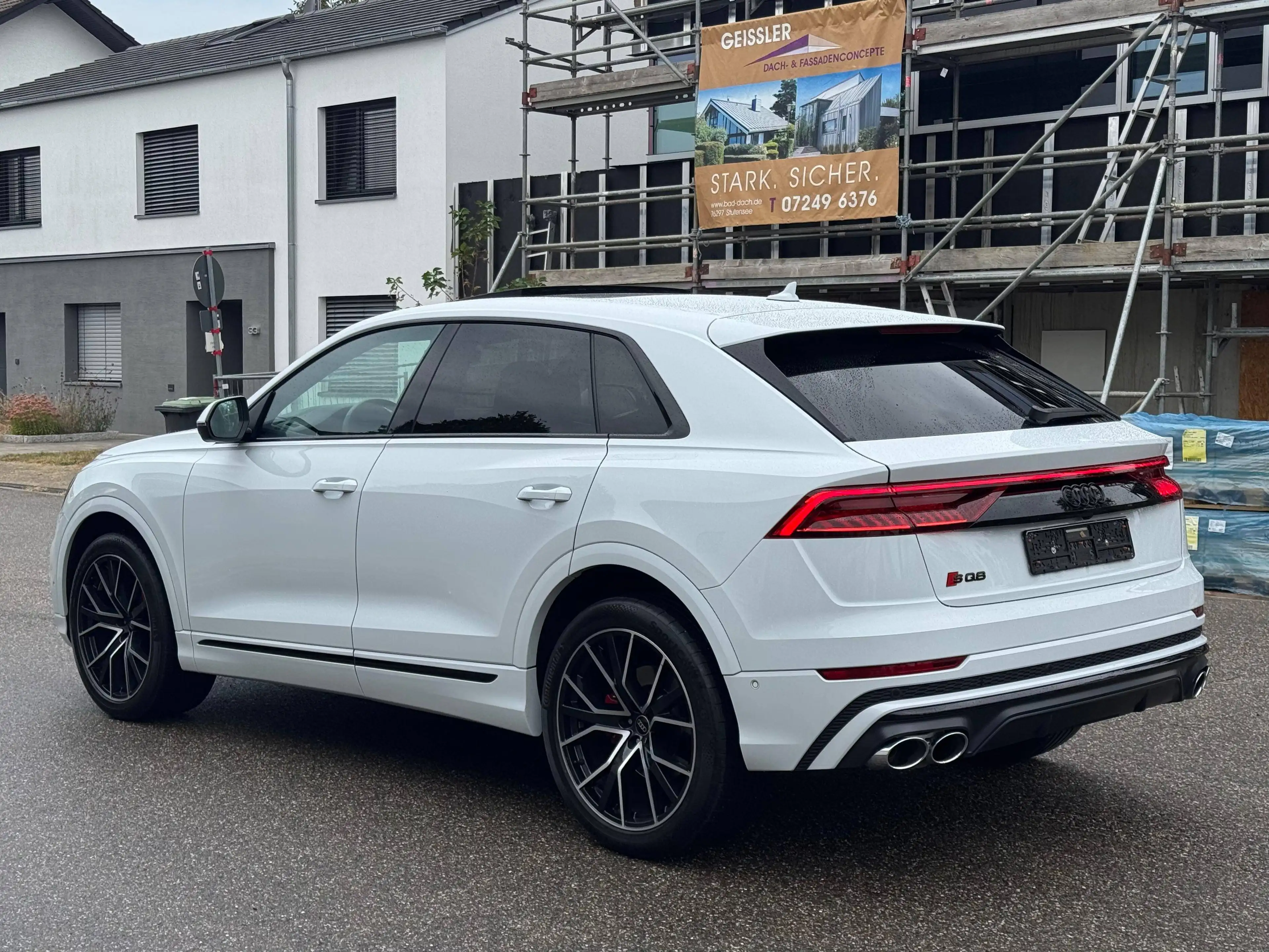 Audi SQ8 4.0 TFSI V8 quattro / Panorama / Matrix / Bang&Olufsen / HUD / AHK / Standheizung / unfallfrei / Garantie — photo 14