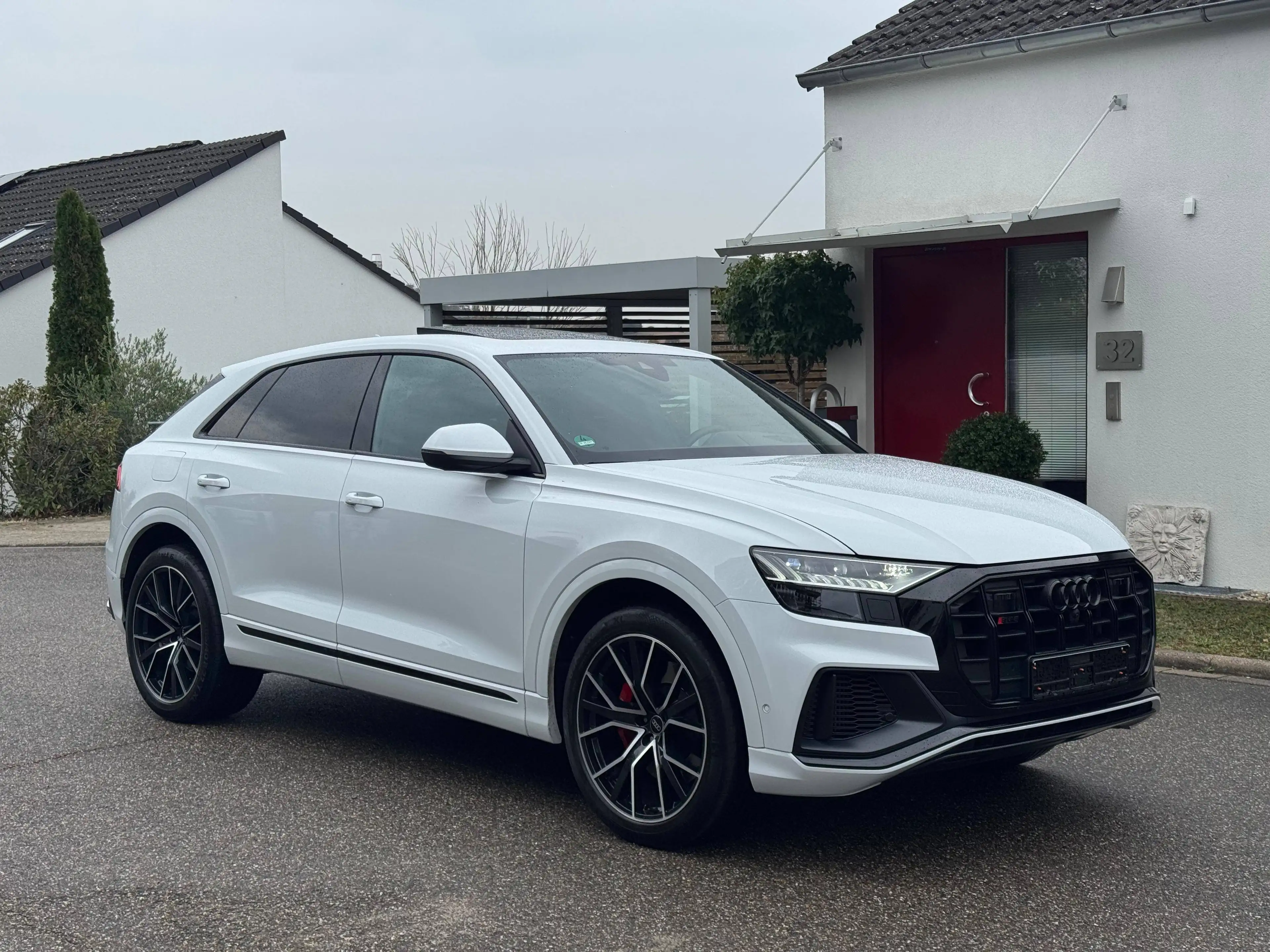 Audi SQ8 4.0 TFSI V8 quattro / Panorama / Matrix / Bang&Olufsen / HUD / AHK / Standheizung / unfallfrei / Garantie — photo 10