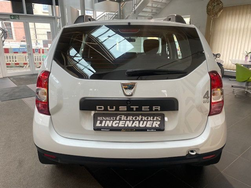 Dacia Duster I Laureate 1.6 SCe 4x4 — photo 6