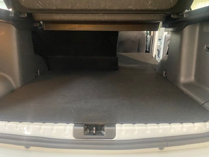 Dacia Duster I Laureate 1.6 SCe 4x4 — photo 8