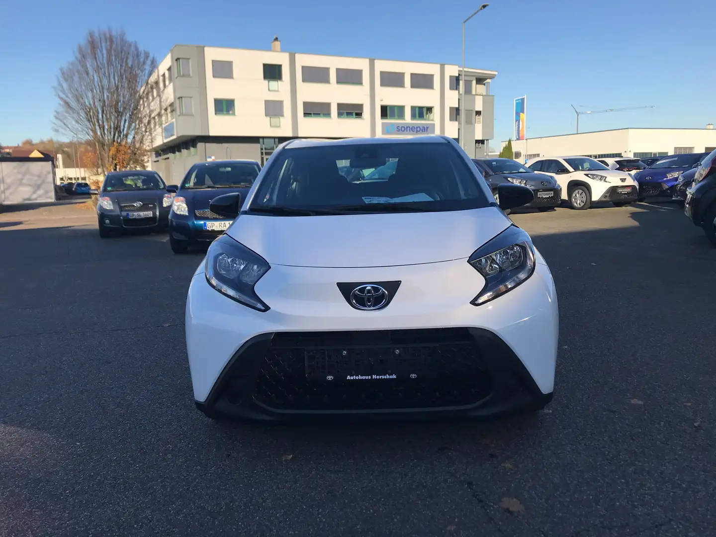 Toyota Aygo Business Edition + Winterräder Weiß - 2