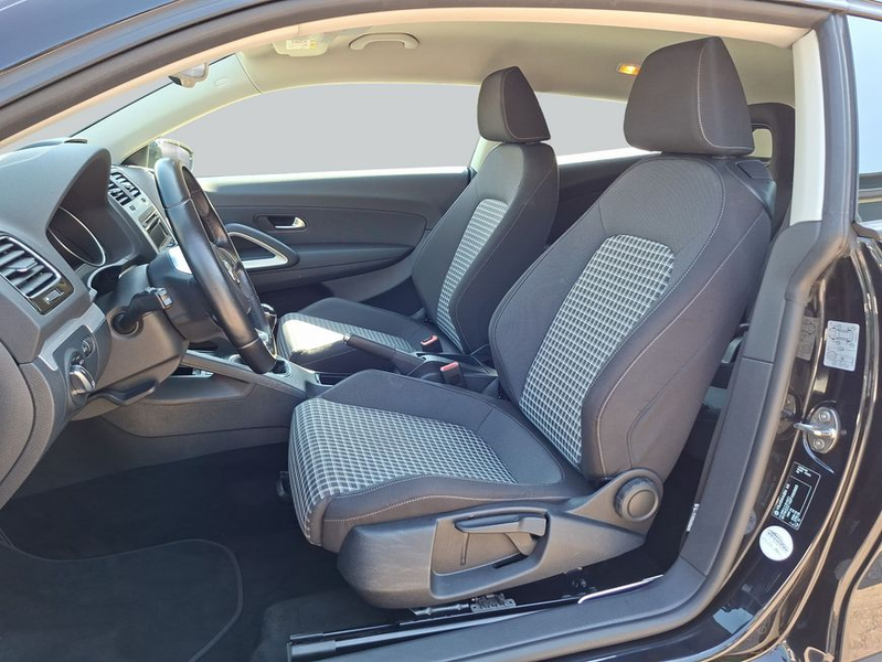 Volkswagen Scirocco 1,4 TSI CLIMATRONIC PDC GRA SHZ 17'' — photo 10