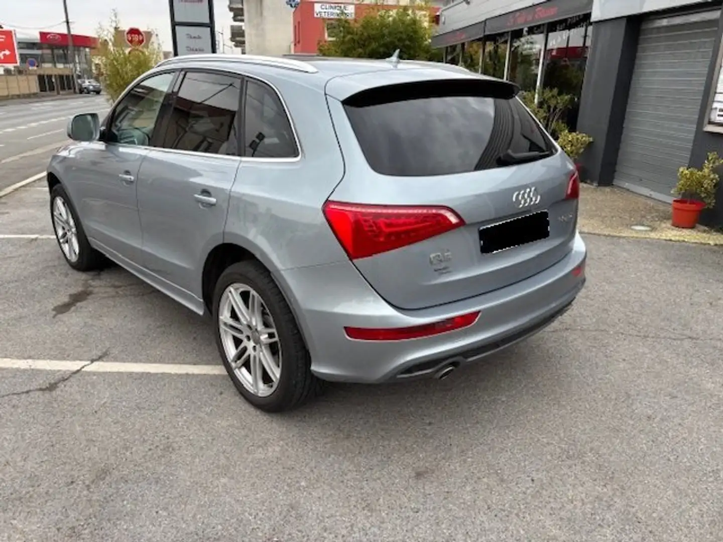 Audi Q5 V6 3.0 TDI 240 DPF Quattro S Line tronic 7 Gris - 2