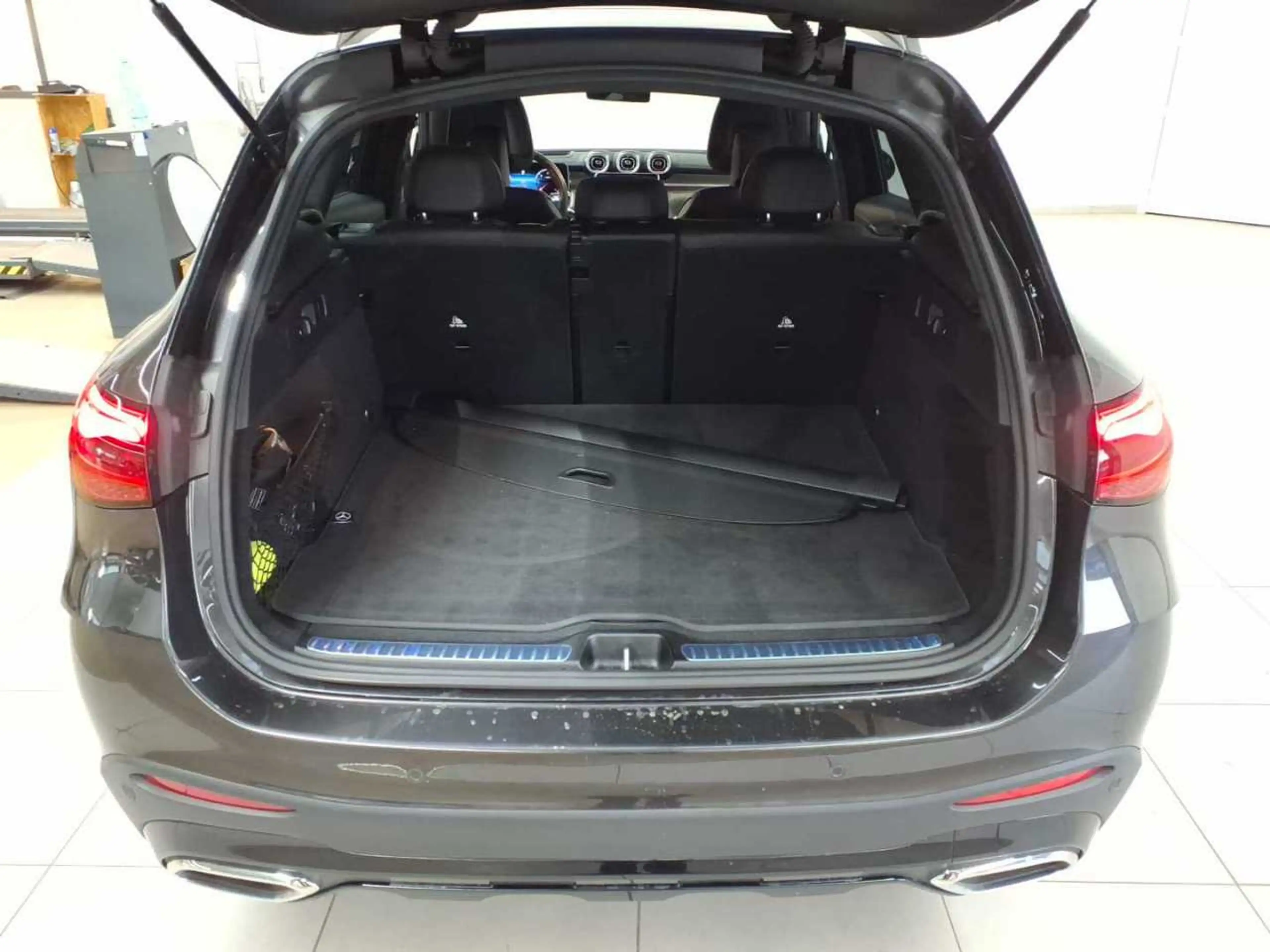 Mercedes-Benz GLC 220 GLC220d-AMG Adv Premium+ AHK PANO Assi+ — photo 15