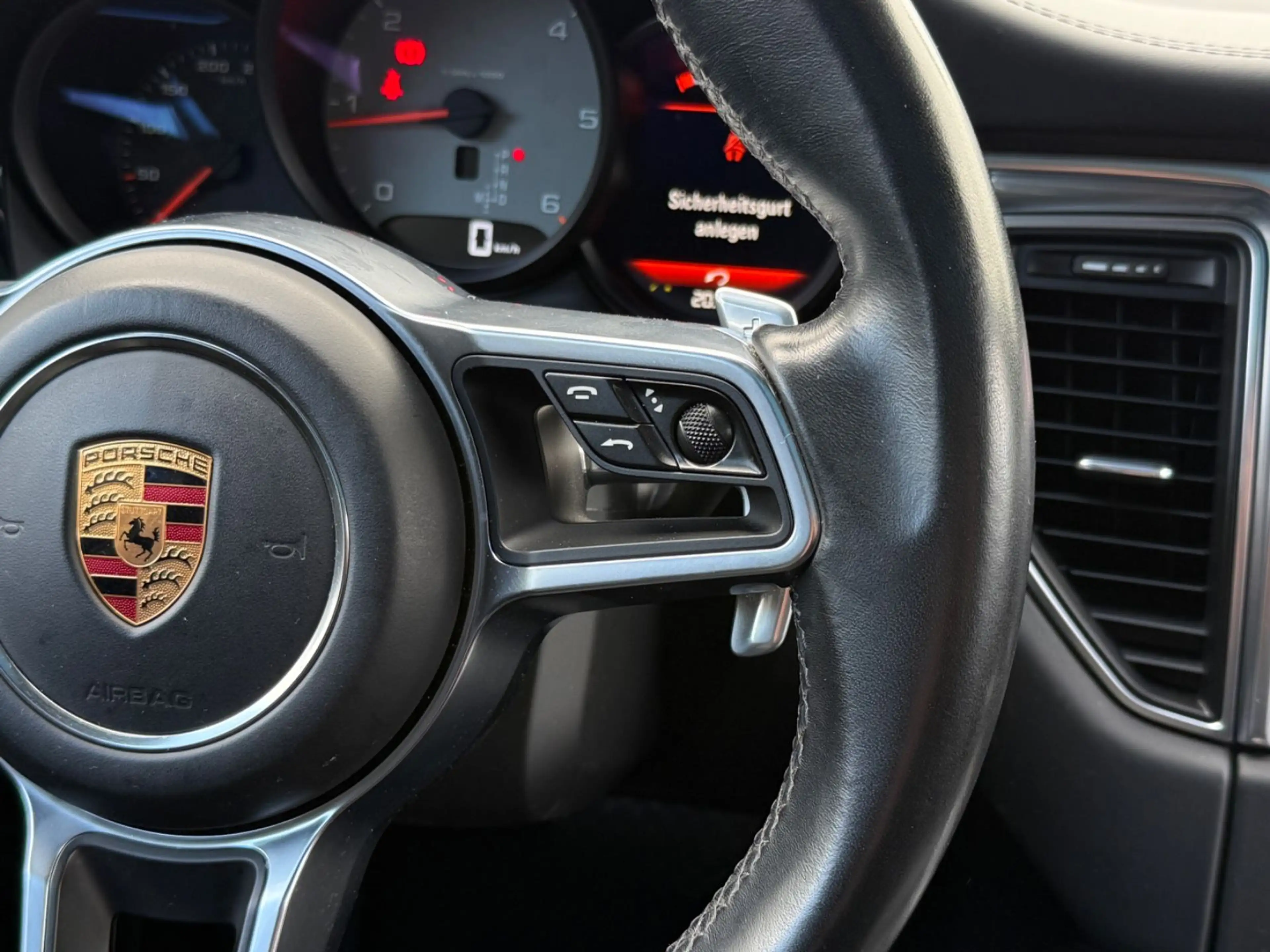 Porsche Macan S Diesel *360°*PANO*ACC*BOSE*AHK — photo 19